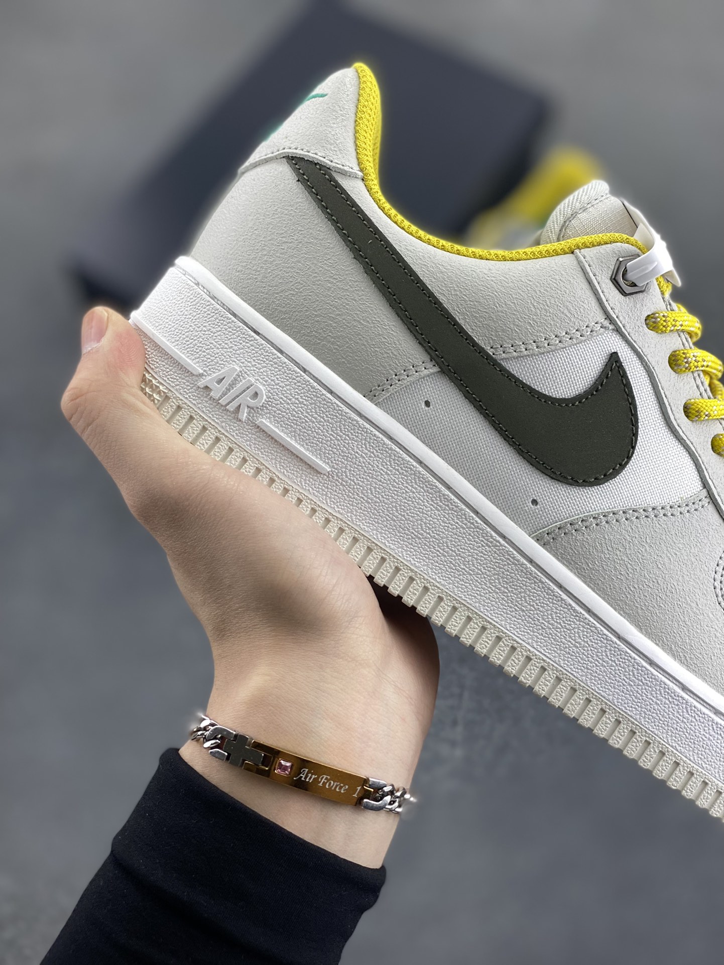 图片[6]-福利特价 NK Air Force 1 空军一号 米黄绿 原楦头原纸板 打造纯正空军版型#专注外贸渠道 全掌内置蜂窝气垫 #原盒配件 原厂中底钢印、拉帮完美 货号：FV3628-031 尺码：36 36.5 37.5 38 38.5 39 40 40.5 41 42 42.5 43 44 44.5 45-选品中心