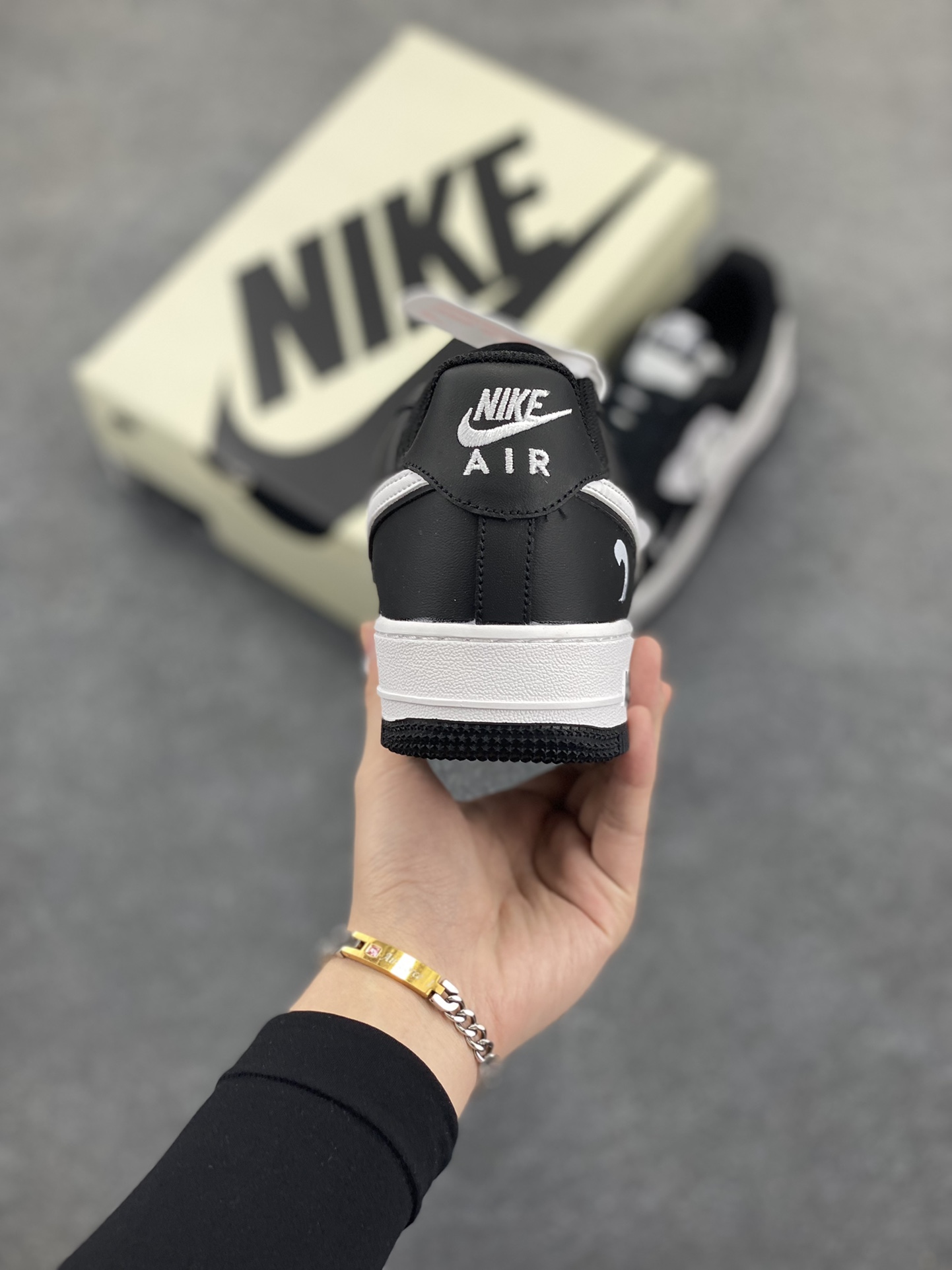 图片[4]-福利特价 Nike Air Force 1 Low 白黑山水 原楦头原纸板 打造纯正空军版型 专注外贸渠道 全掌内置蜂窝气垫 原盒配件 原厂中底钢印、拉帮完美 货号：DR9867-102 尺码：36 36.5 37.5 38 38.5 39 40 40.5 41 42 42.5 43 44 44.5 45-选品中心