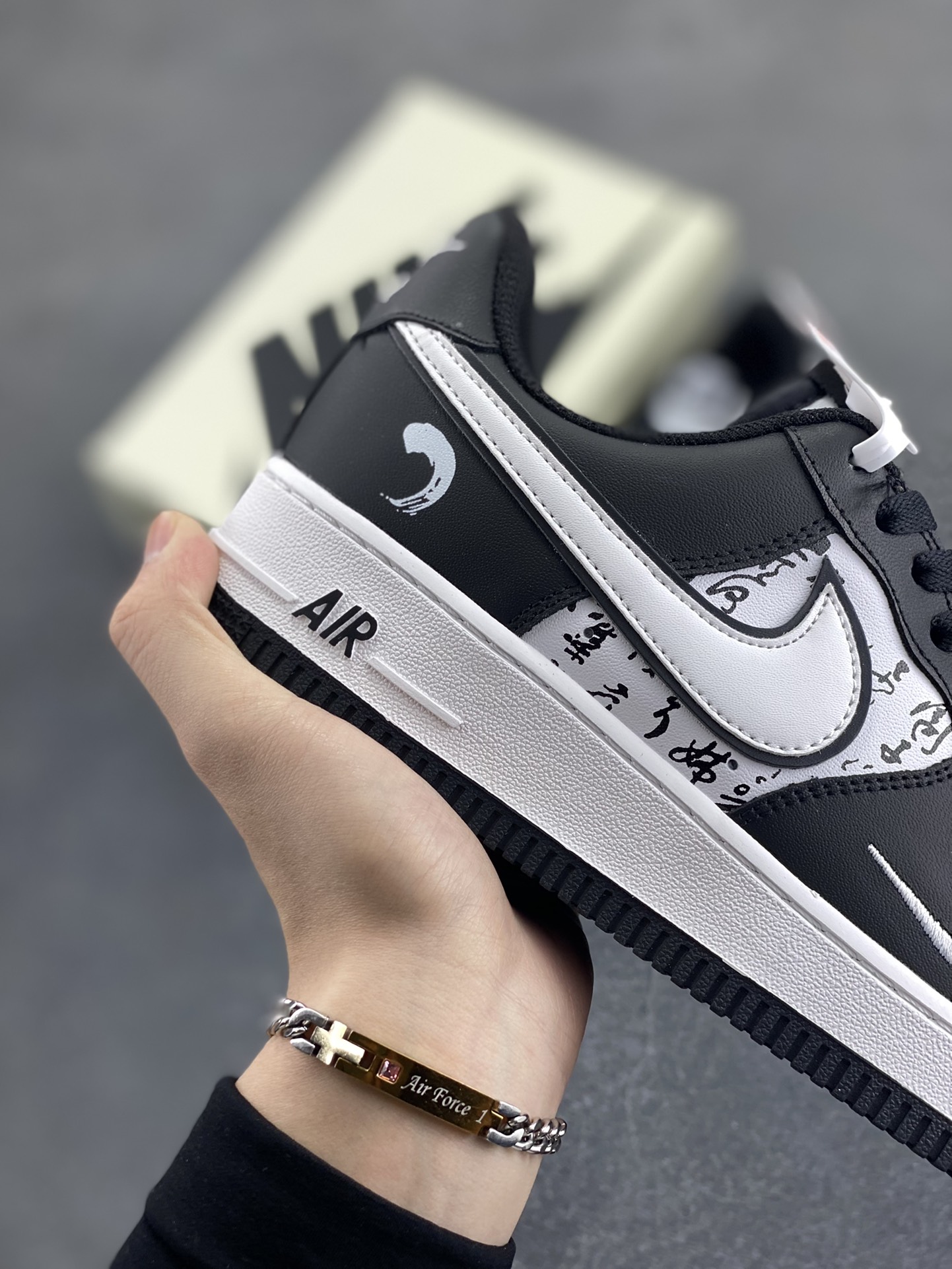 图片[6]-福利特价 Nike Air Force 1 Low 白黑山水 原楦头原纸板 打造纯正空军版型 专注外贸渠道 全掌内置蜂窝气垫 原盒配件 原厂中底钢印、拉帮完美 货号：DR9867-102 尺码：36 36.5 37.5 38 38.5 39 40 40.5 41 42 42.5 43 44 44.5 45-选品中心