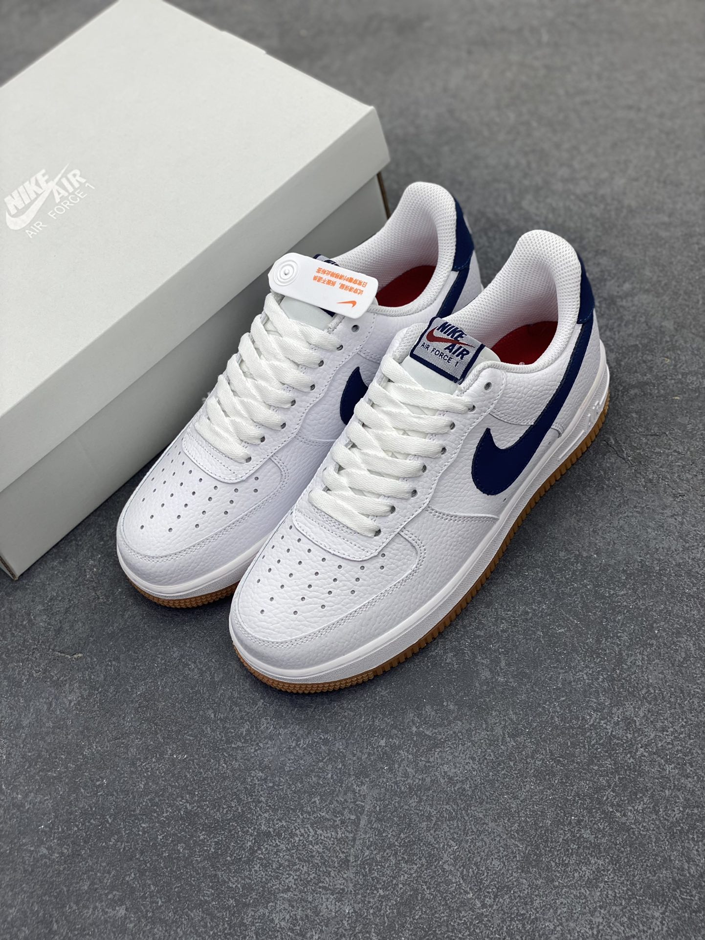 图片[8]-福利特价 Nk Air Force 1\’07 Low 白蓝生胶 空军一号低帮休闲板鞋 原装级别 原楦头原纸板 打造纯正空军版型#专注外贸渠道 全掌内置蜂窝气垫 #原盒配件 原厂中底钢印、拉帮完美 货号：CI0057-100 尺码：36 36.5 37.5 38 38.5 39 40 40.5 41 42 42.5 43 44 44.5 45-选品中心