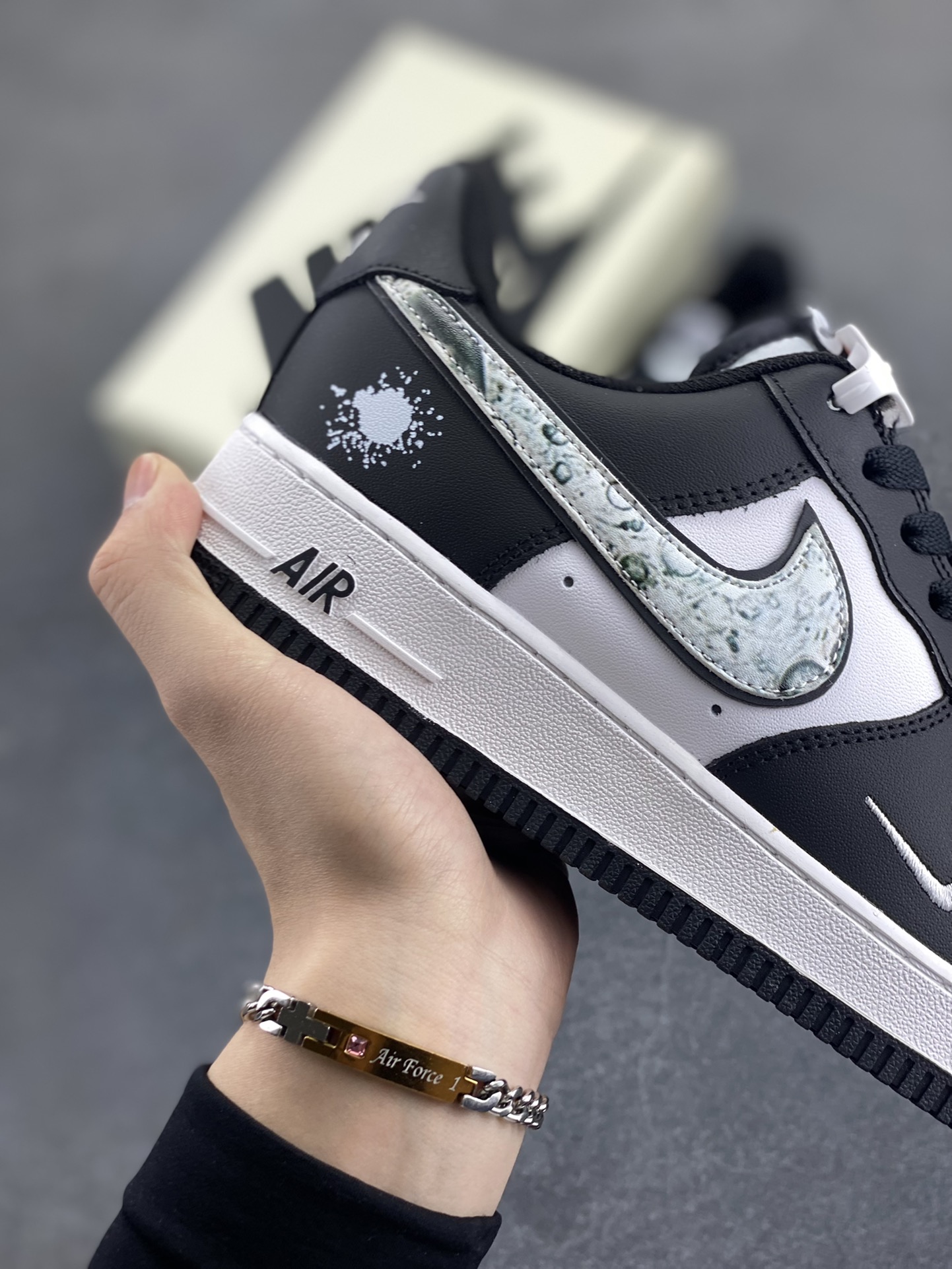 图片[6]-福利特价 Nk Air Force 1\’07 Low 枯木山水 空军一号低帮休闲板鞋 原装级别 原楦头原纸板 打造纯正空军版型#专注外贸渠道 全掌内置蜂窝气垫 #原盒配件 原厂中底钢印、拉帮完美 货号：DV0788-002 尺码：36 36.5 37.5 38 38.5 39 40 40.5 41 42 42.5 43 44 44.5 45-选品中心