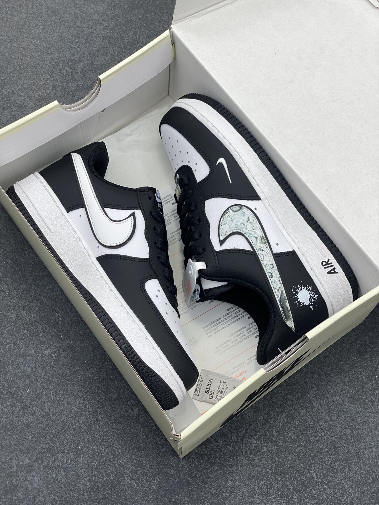 图片[9]-福利特价 Nk Air Force 1\’07 Low 枯木山水 空军一号低帮休闲板鞋 原装级别 原楦头原纸板 打造纯正空军版型#专注外贸渠道 全掌内置蜂窝气垫 #原盒配件 原厂中底钢印、拉帮完美 货号：DV0788-002 尺码：36 36.5 37.5 38 38.5 39 40 40.5 41 42 42.5 43 44 44.5 45-选品中心