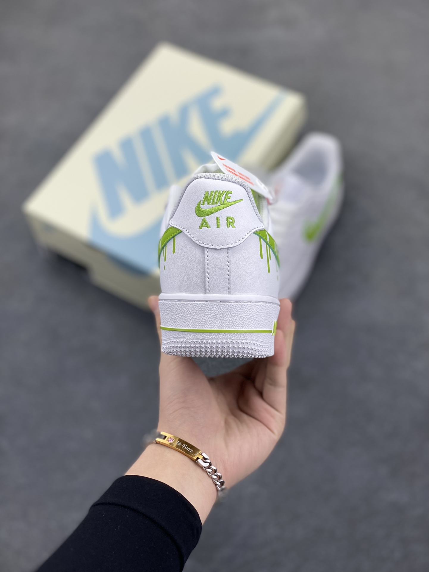 图片[4]-福利特价 Nike Air Force 1 \’07 Low 空军一号低帮运动板鞋 白绿冰淇淋 原楦头原纸板 清洁度完美 全掌内置蜂窝气垫 中底钢印、拉帮完美 货号：CW2288-009 尺码：36 36.5 37.5 38 38.5 39 40 40.5 41 42 42.5 43 44 44.5 45-选品中心