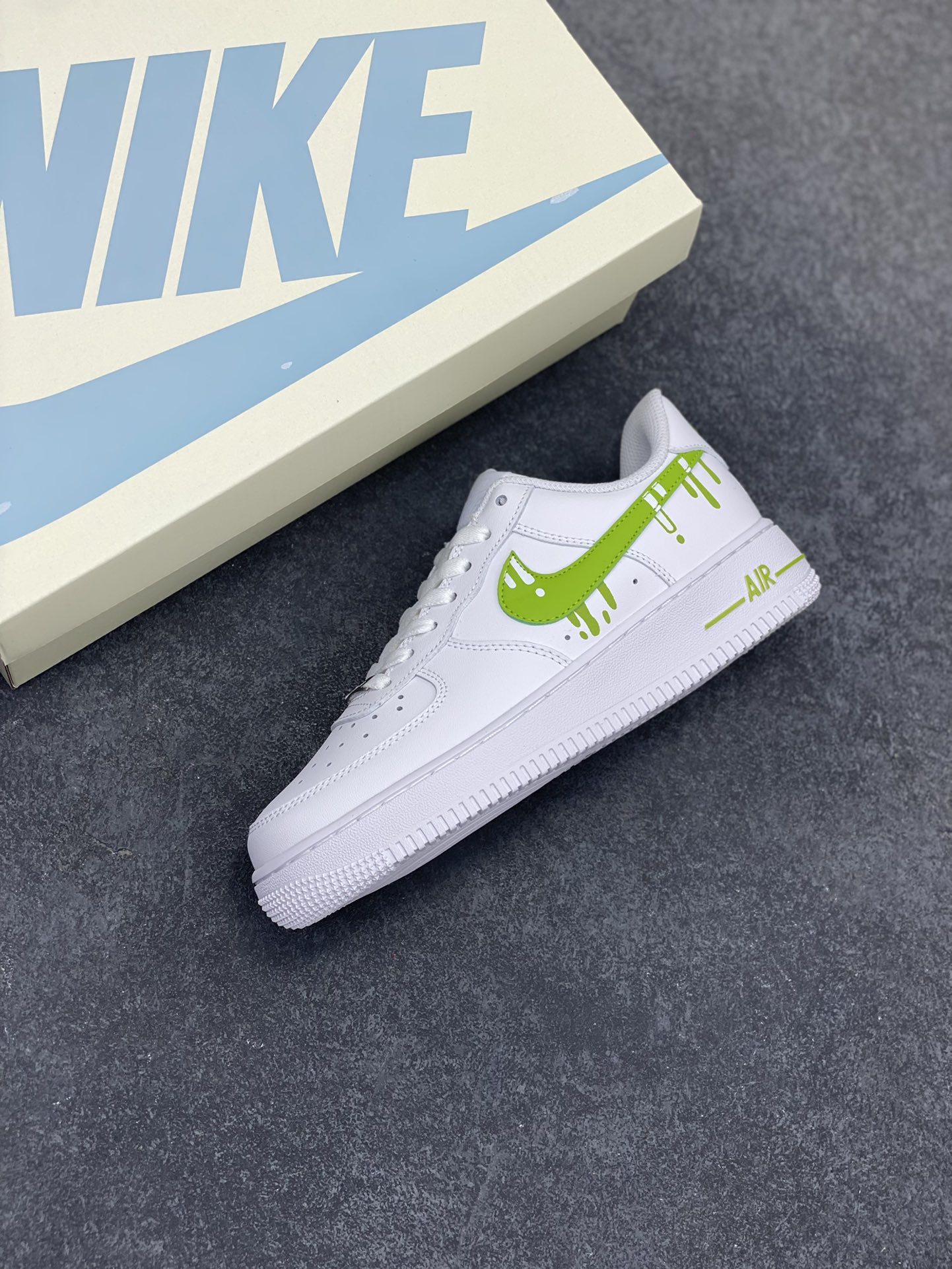 图片[7]-福利特价 Nike Air Force 1 \’07 Low 空军一号低帮运动板鞋 白绿冰淇淋 原楦头原纸板 清洁度完美 全掌内置蜂窝气垫 中底钢印、拉帮完美 货号：CW2288-009 尺码：36 36.5 37.5 38 38.5 39 40 40.5 41 42 42.5 43 44 44.5 45-选品中心