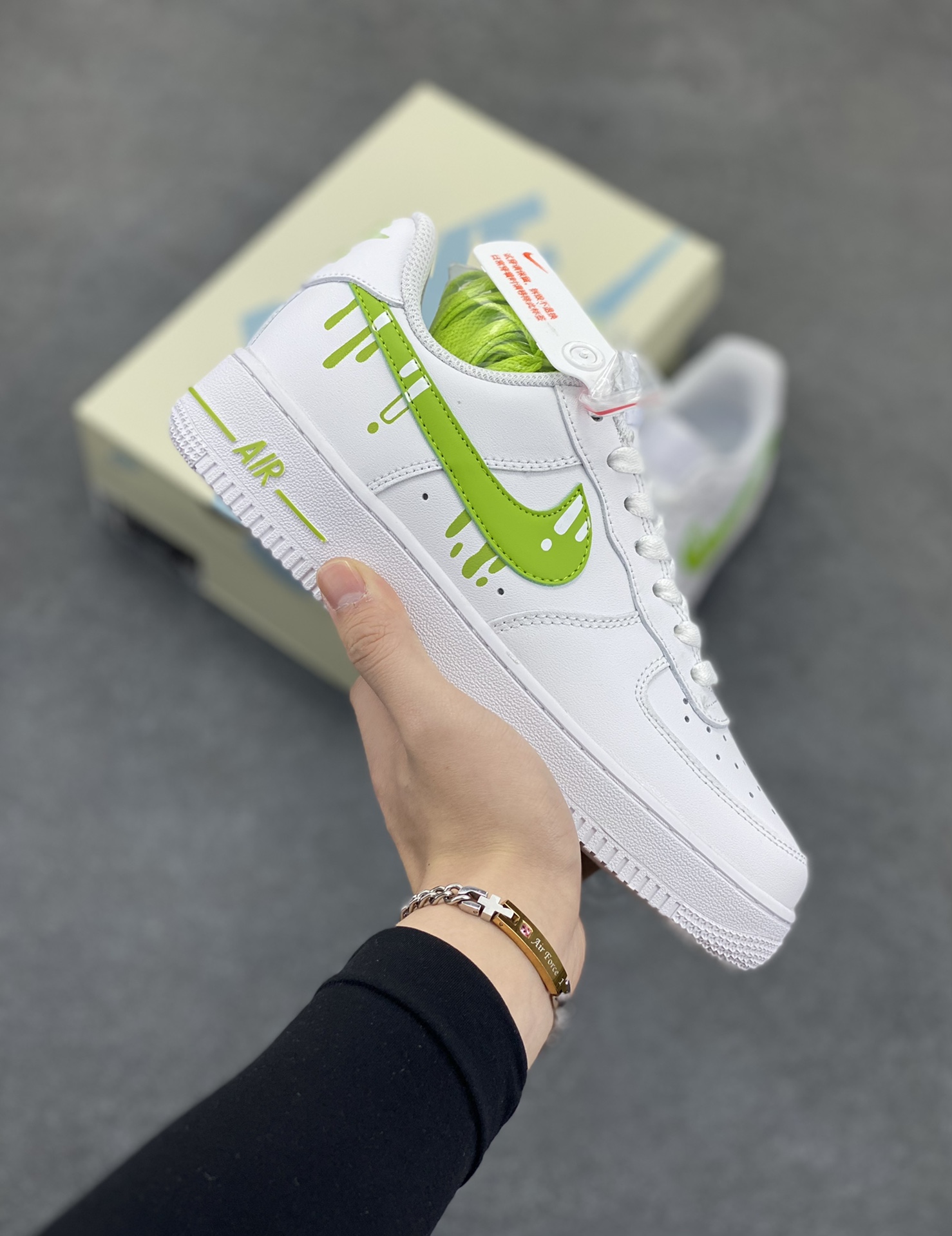 福利特价 Nike Air Force 1 \’07 Low 空军一号低帮运动板鞋 白绿冰淇淋 原楦头原纸板 清洁度完美 全掌内置蜂窝气垫 中底钢印、拉帮完美 货号:CW2288-009 尺码:36 36.5 37.5 38 38.5 39 40 40.5 41 42 42.5 43 44 44.5 45-选品中心