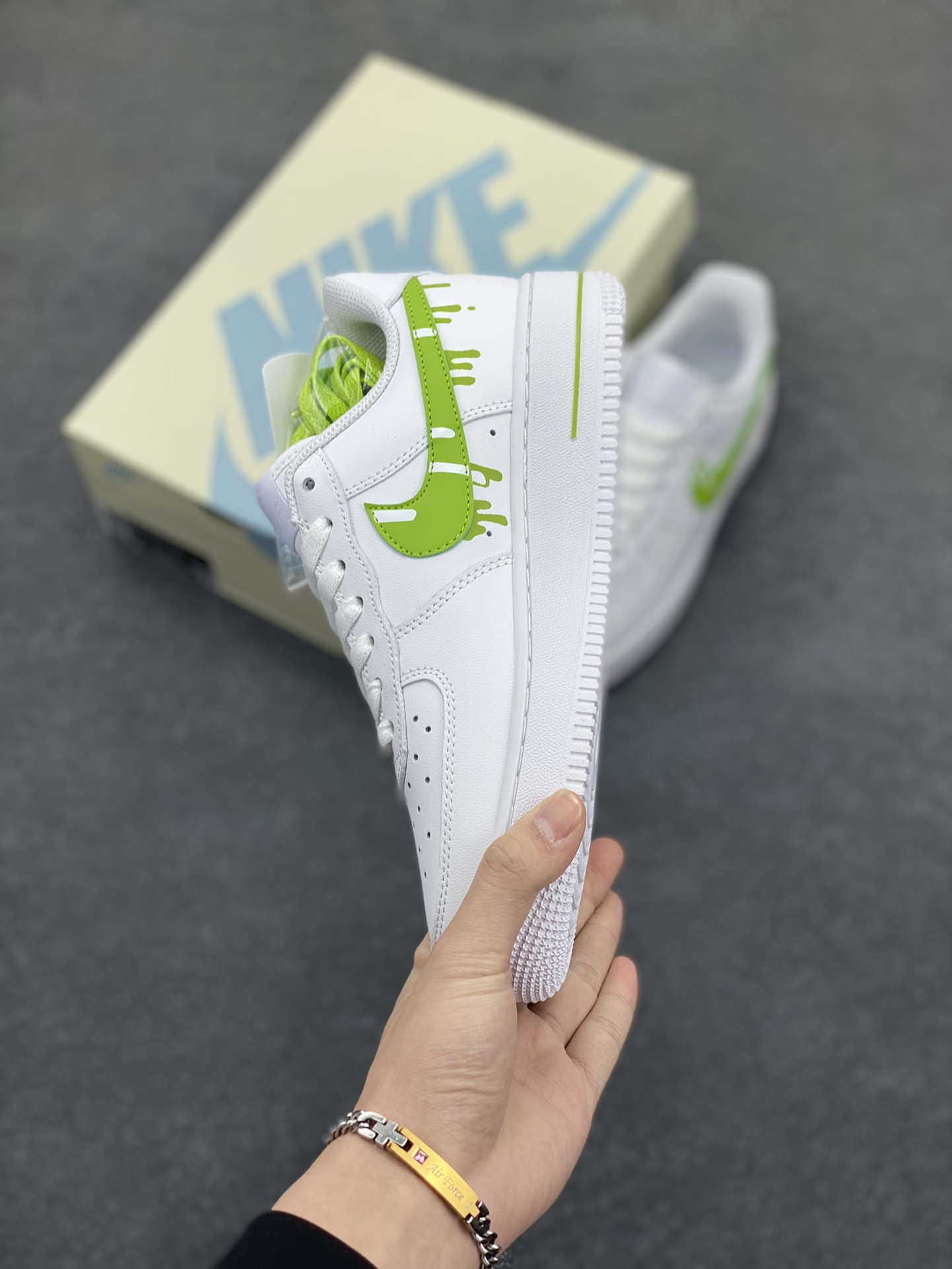图片[3]-福利特价 Nike Air Force 1 \’07 Low 空军一号低帮运动板鞋 白绿冰淇淋 原楦头原纸板 清洁度完美 全掌内置蜂窝气垫 中底钢印、拉帮完美 货号：CW2288-009 尺码：36 36.5 37.5 38 38.5 39 40 40.5 41 42 42.5 43 44 44.5 45-选品中心