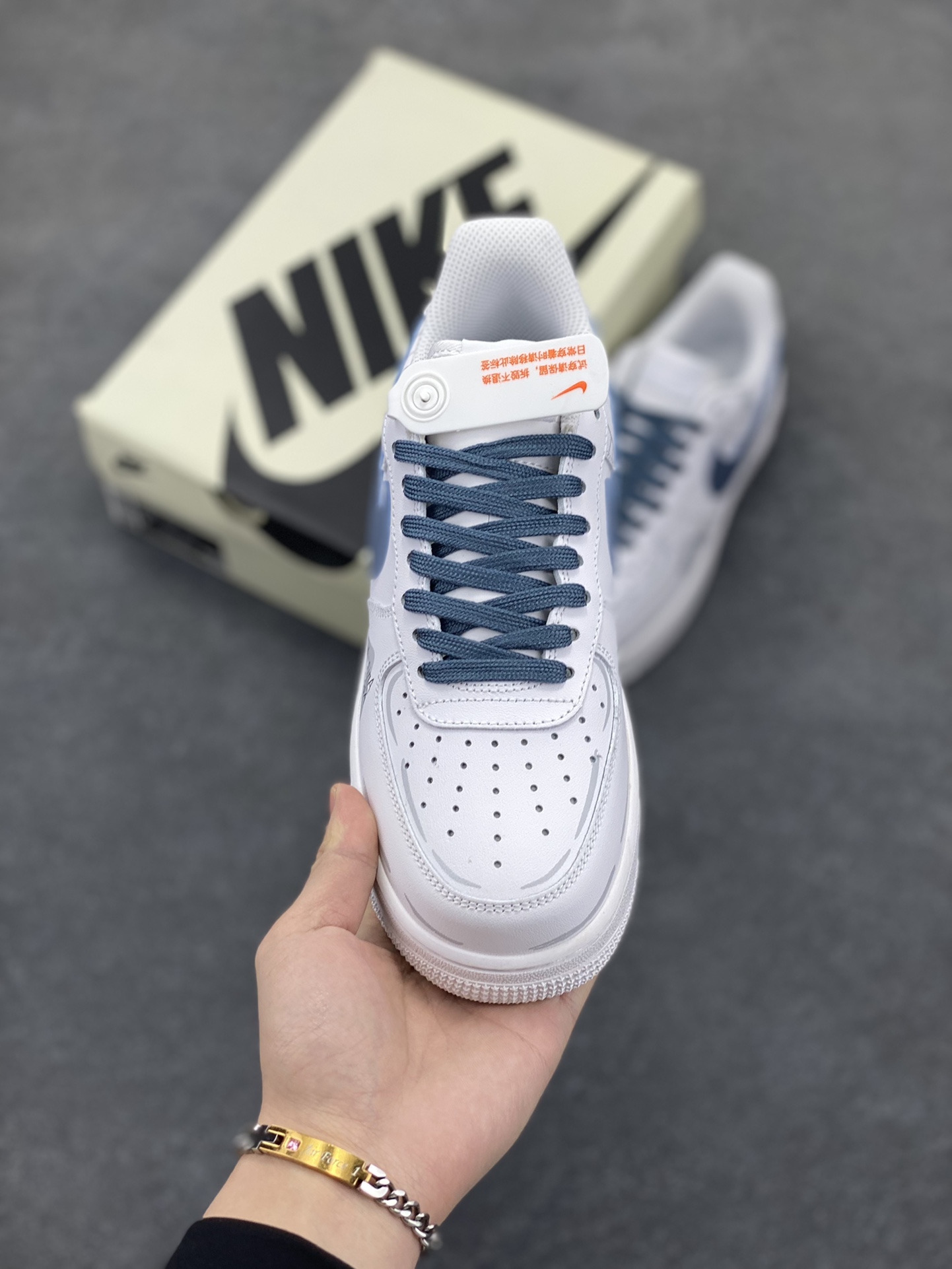 图片[2]-福利特价 Nike Air Force 1 Low 07 三角函数 原楦头原纸板 打造纯正低帮空军版型专注外贸渠道 全掌内置蜂窝气垫 原盒配件 原厂中底钢印、拉帮完美 货号：CW2288-016 尺码：36 36.5 37.5 38 38.5 39 40 40.5 41 42 42.5 43 44 44.5 45-选品中心