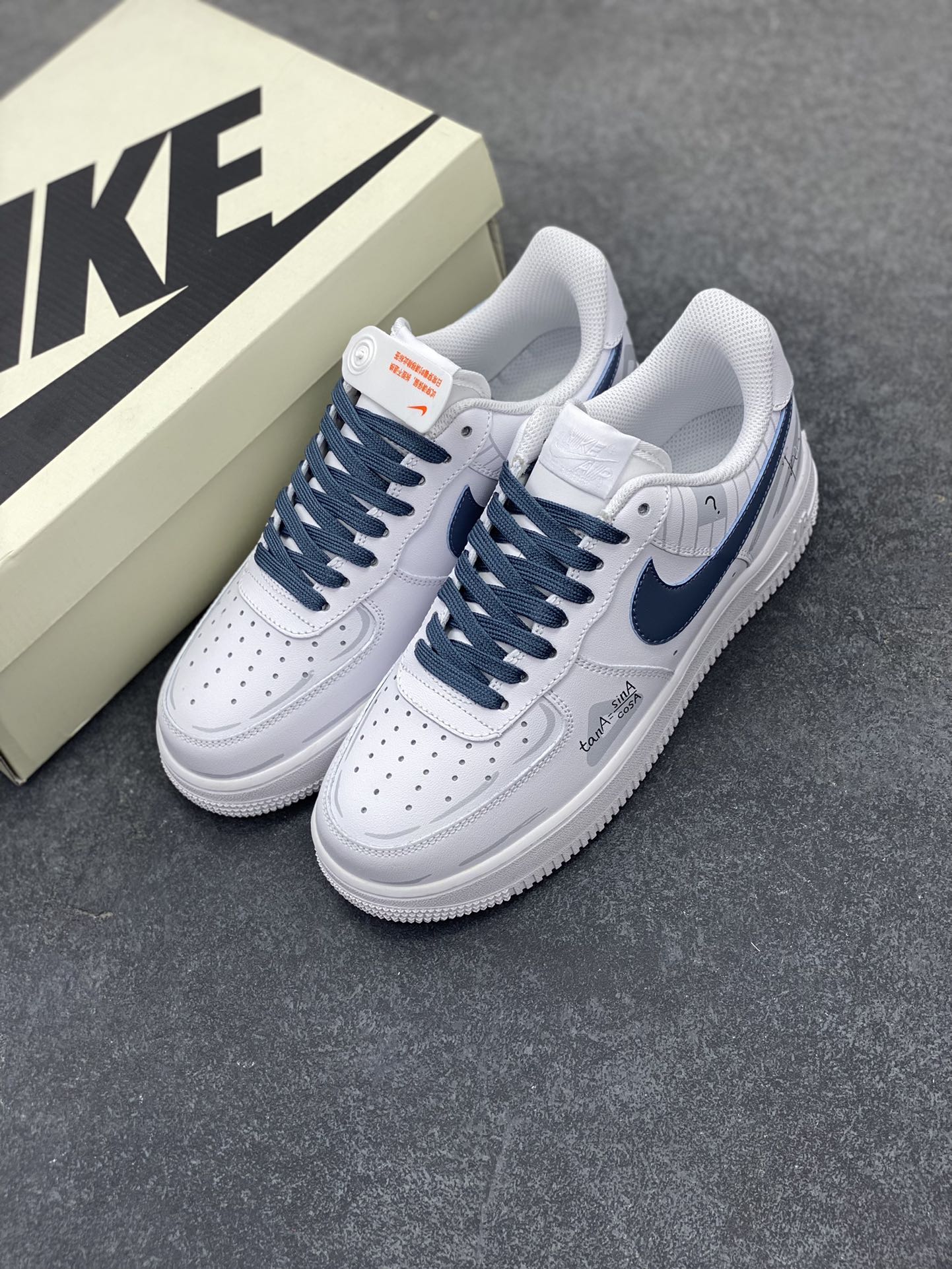 图片[8]-福利特价 Nike Air Force 1 Low 07 三角函数 原楦头原纸板 打造纯正低帮空军版型专注外贸渠道 全掌内置蜂窝气垫 原盒配件 原厂中底钢印、拉帮完美 货号：CW2288-016 尺码：36 36.5 37.5 38 38.5 39 40 40.5 41 42 42.5 43 44 44.5 45-选品中心