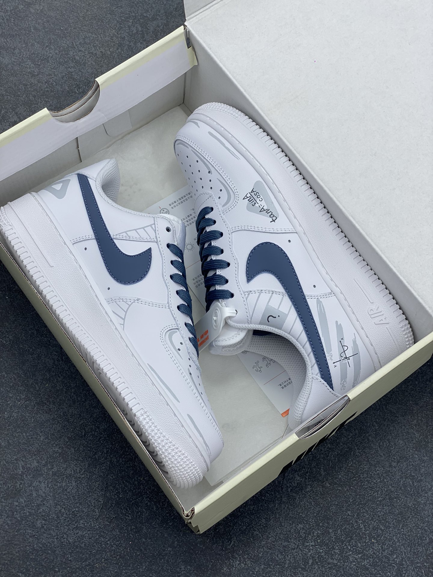 图片[9]-福利特价 Nike Air Force 1 Low 07 三角函数 原楦头原纸板 打造纯正低帮空军版型专注外贸渠道 全掌内置蜂窝气垫 原盒配件 原厂中底钢印、拉帮完美 货号：CW2288-016 尺码：36 36.5 37.5 38 38.5 39 40 40.5 41 42 42.5 43 44 44.5 45-选品中心