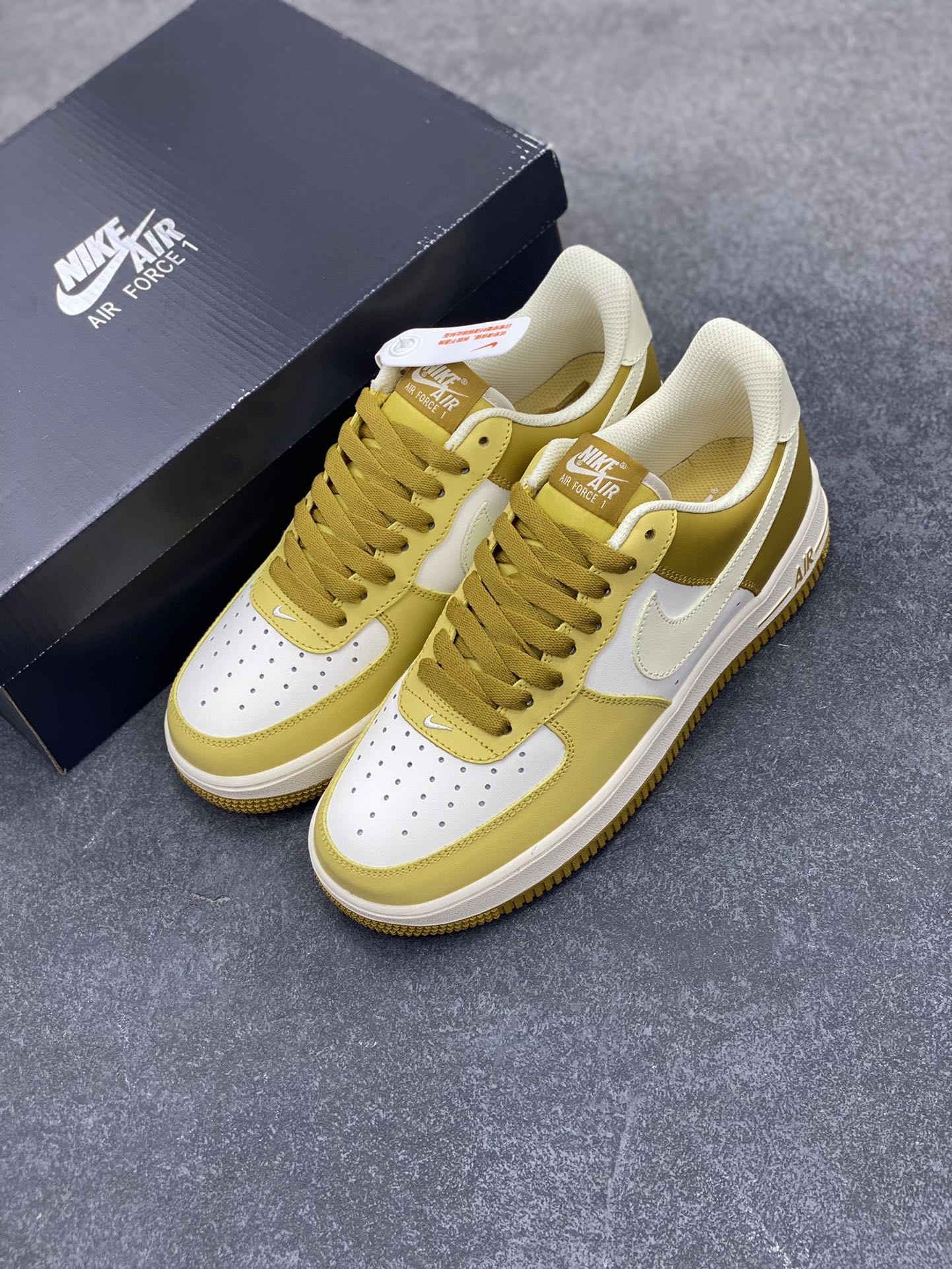 图片[8]-福利特价 Nike Air Force 1 Low 米黄 空军一号低帮休闲运动板鞋 原楦头原纸板 打造纯正空军版型 专注外贸渠道 全掌内置蜂窝气垫 原盒配件 原厂中底钢印、拉帮完美 货号：FZ4034-716 尺码：36 36.5 37.5 38 38.5 39 40 40.5 41 42 42.5 43 44 44.5 45-选品中心