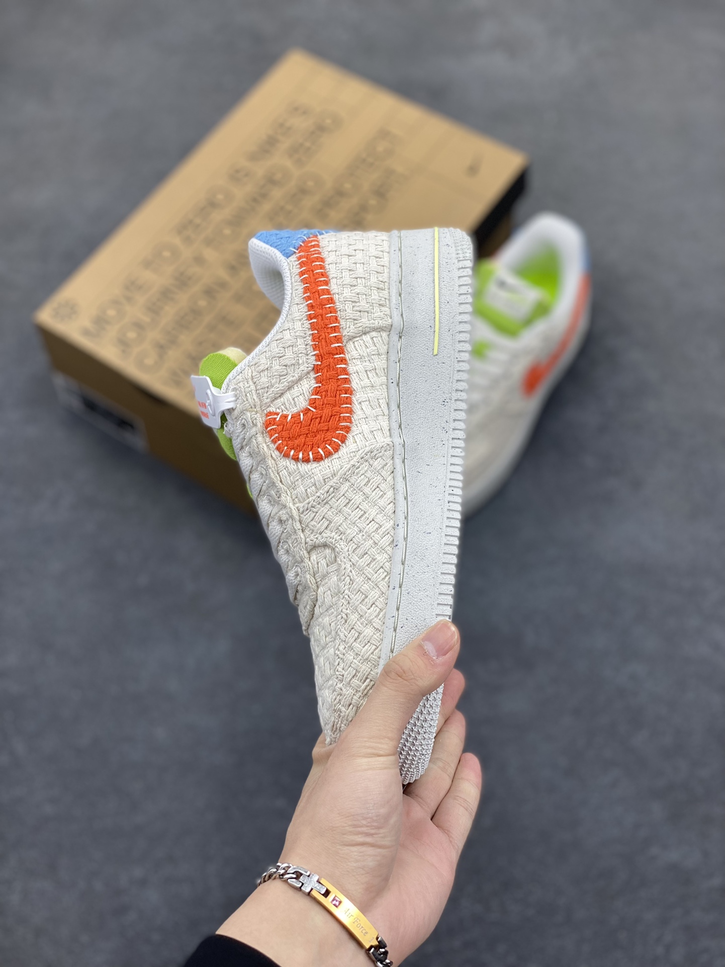 图片[3]-福利特价 NK Air Force 1 Low 编织格子空军一号低帮休闲板鞋 原装级别 原楦头原纸板 打造纯正空军版型#专注外贸渠道 全掌内置蜂窝气垫 #原盒配件 原厂中底钢印、拉帮完美 货号：DV2112-001 尺码：36 36.5 37.5 38 38.5 39 40 40.5 41 42 42.5 43 44 44.5 45-选品中心