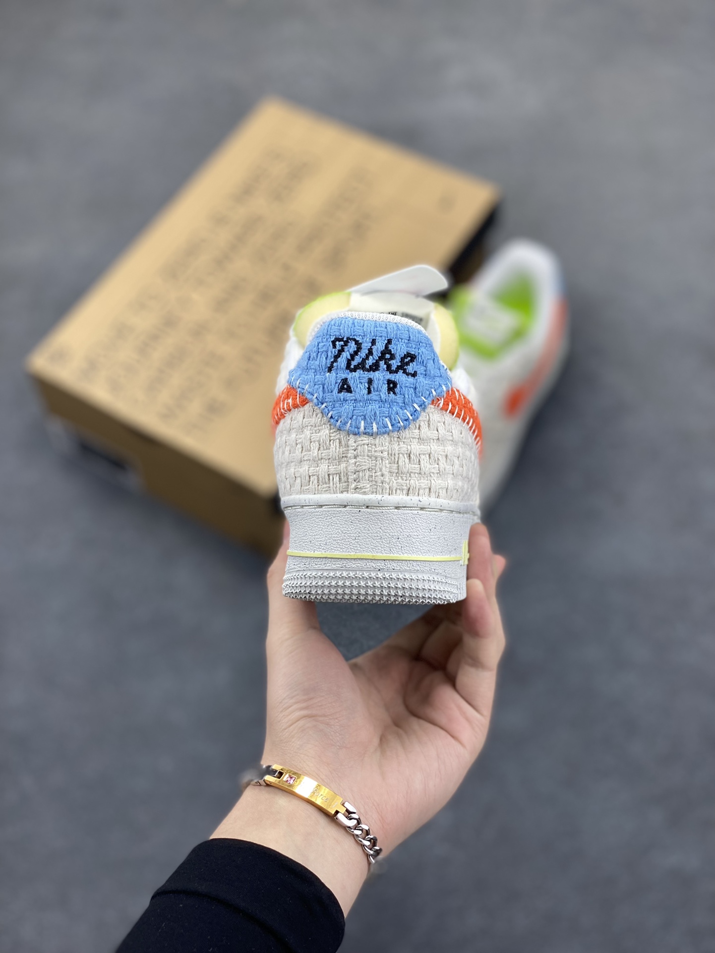 图片[4]-福利特价 NK Air Force 1 Low 编织格子空军一号低帮休闲板鞋 原装级别 原楦头原纸板 打造纯正空军版型#专注外贸渠道 全掌内置蜂窝气垫 #原盒配件 原厂中底钢印、拉帮完美 货号：DV2112-001 尺码：36 36.5 37.5 38 38.5 39 40 40.5 41 42 42.5 43 44 44.5 45-选品中心