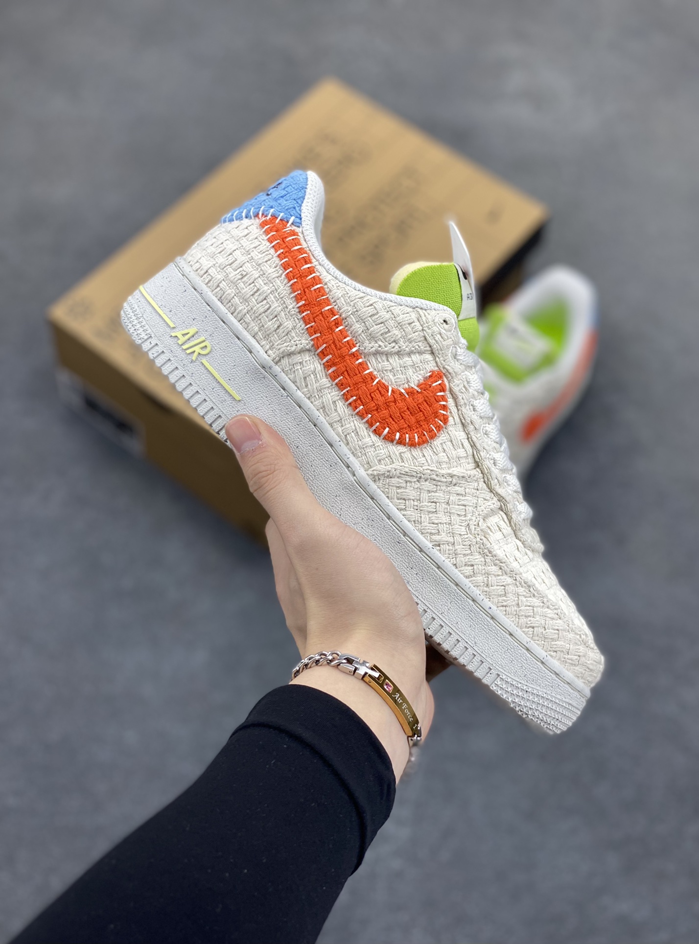 福利特价 NK Air Force 1 Low 编织格子空军一号低帮休闲板鞋 原装级别 原楦头原纸板 打造纯正空军版型#专注外贸渠道 全掌内置蜂窝气垫 #原盒配件 原厂中底钢印、拉帮完美 货号:DV2112-001 尺码:36 36.5 37.5 38 38.5 39 40 40.5 41 42 42.5 43 44 44.5 45-选品中心