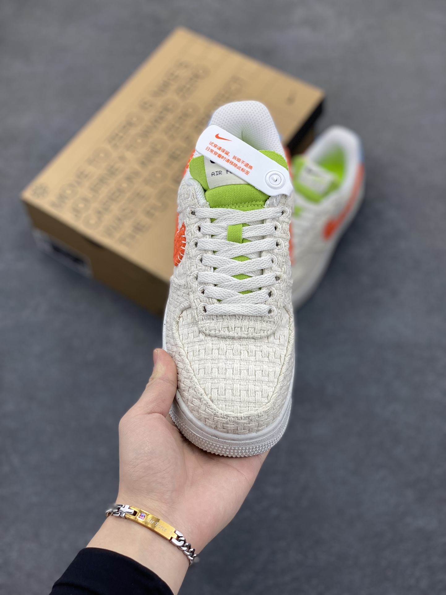 图片[2]-福利特价 NK Air Force 1 Low 编织格子空军一号低帮休闲板鞋 原装级别 原楦头原纸板 打造纯正空军版型#专注外贸渠道 全掌内置蜂窝气垫 #原盒配件 原厂中底钢印、拉帮完美 货号：DV2112-001 尺码：36 36.5 37.5 38 38.5 39 40 40.5 41 42 42.5 43 44 44.5 45-选品中心