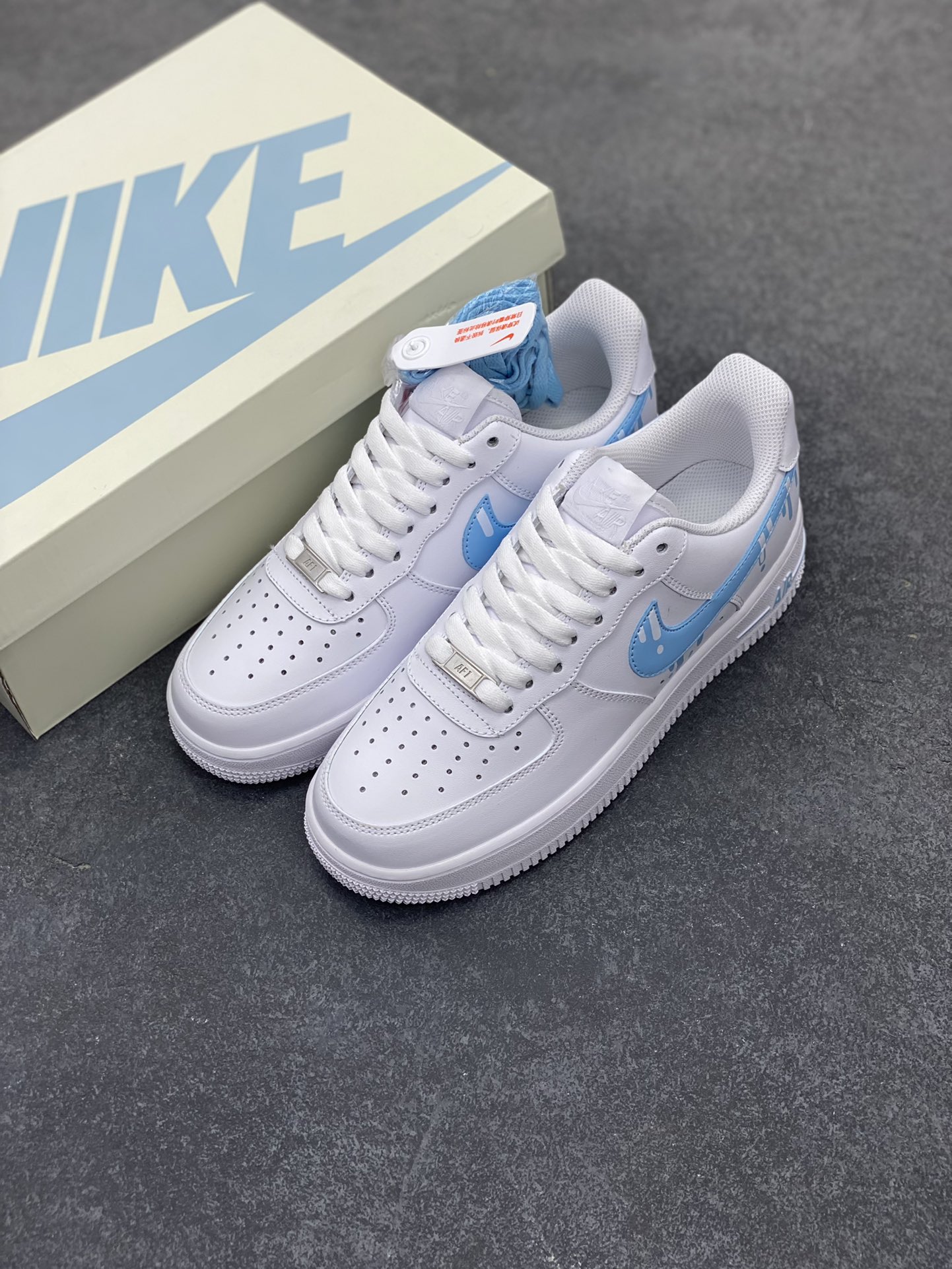 图片[8]-福利特价 Nike Air Force 1 \’07 Low 空军一号低帮运动板鞋 白蓝冰淇淋 原楦头原纸板 清洁度完美 全掌内置蜂窝气垫 中底钢印、拉帮完美 货号：CW2288-005 尺码：36 36.5 37.5 38 38.5 39 40 40.5 41 42 42.5 43 44 44.5 45-选品中心