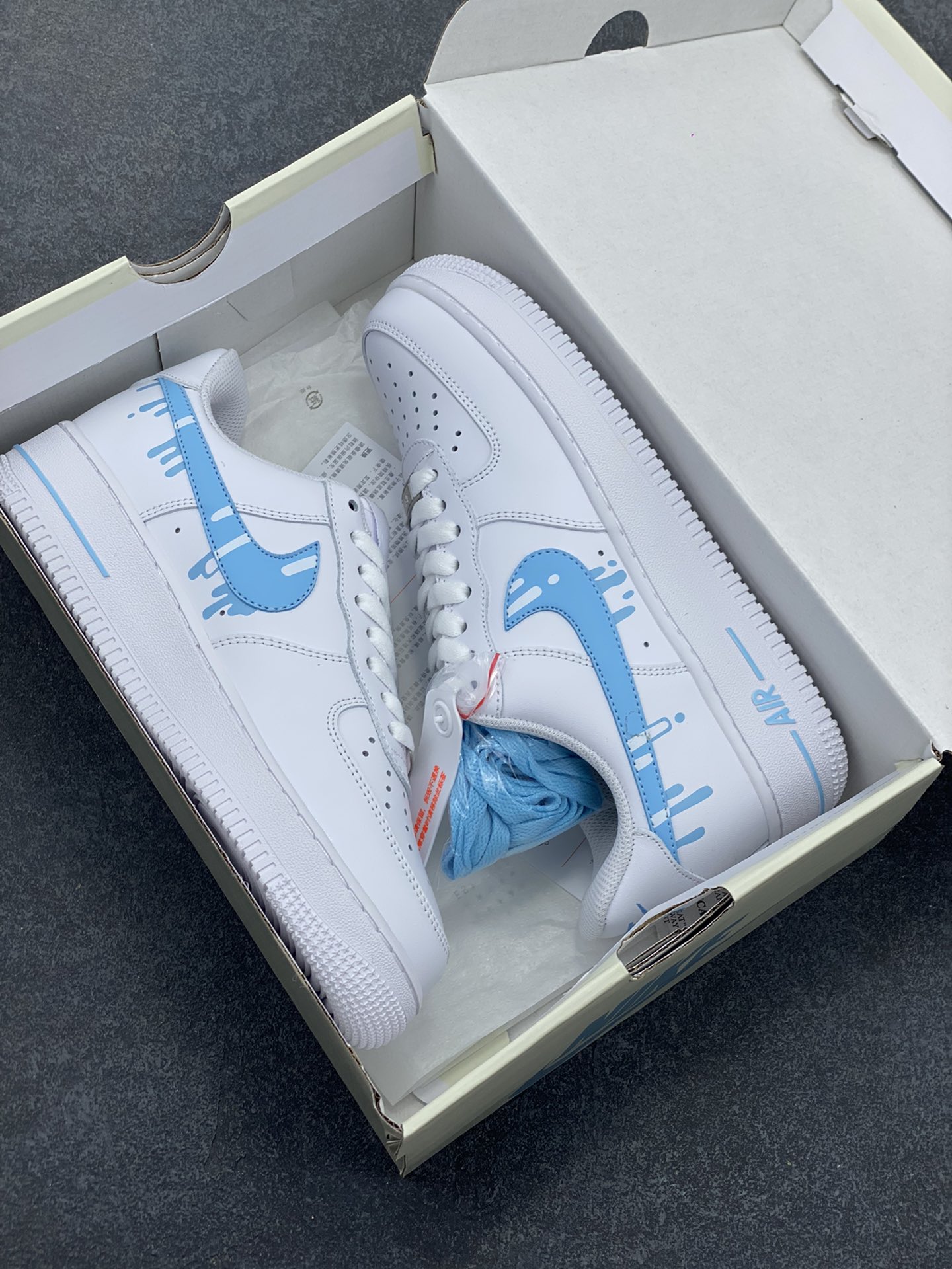 图片[9]-福利特价 Nike Air Force 1 \’07 Low 空军一号低帮运动板鞋 白蓝冰淇淋 原楦头原纸板 清洁度完美 全掌内置蜂窝气垫 中底钢印、拉帮完美 货号：CW2288-005 尺码：36 36.5 37.5 38 38.5 39 40 40.5 41 42 42.5 43 44 44.5 45-选品中心