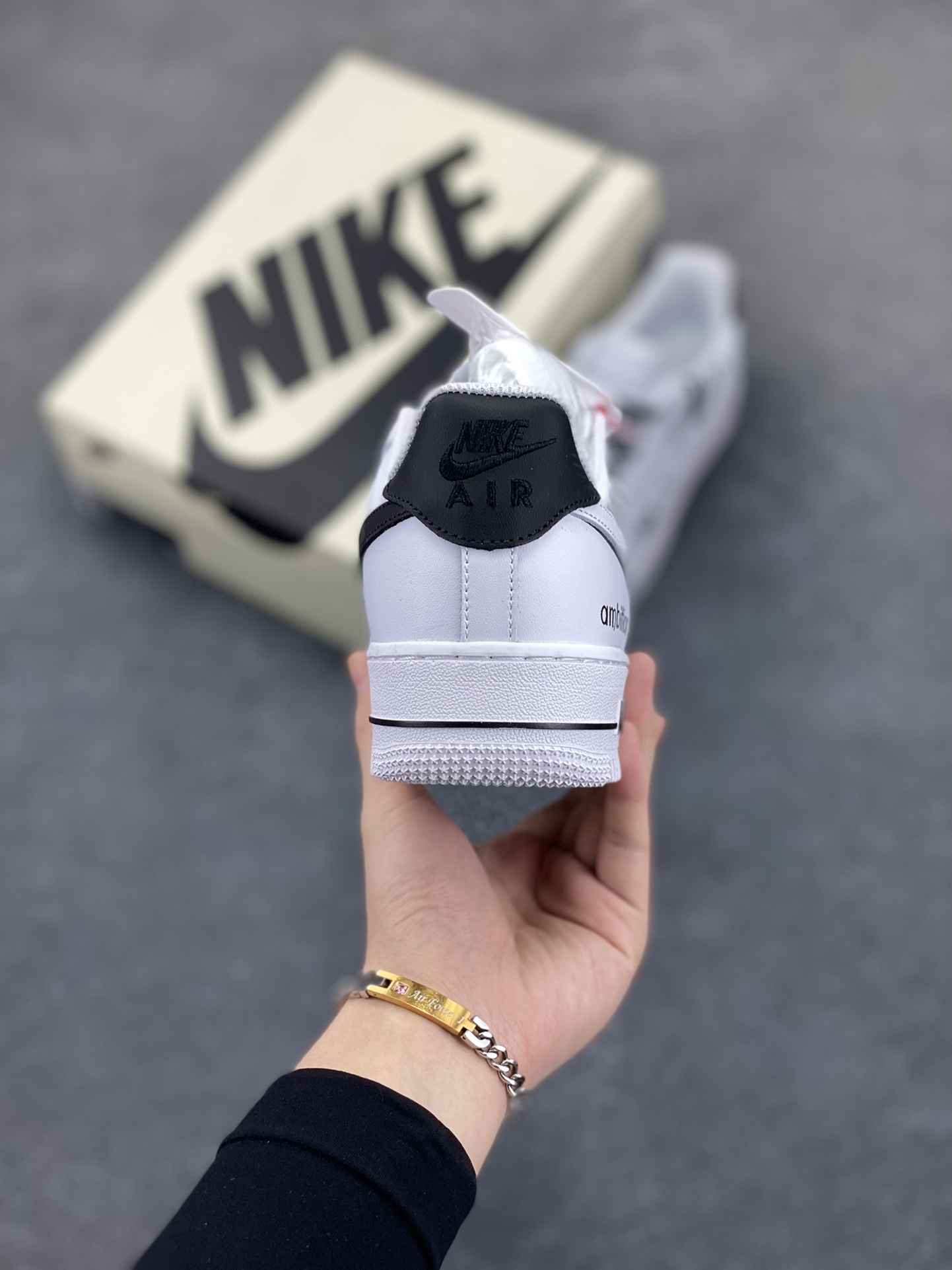 图片[4]-福利特价 Nike Air Force 1 Low 爱心叠勾 原楦头原纸板 打造纯正空军版型 专注外贸渠道 全掌内置蜂窝气垫 原盒配件 原厂中底钢印、拉帮完美 货号：CW2288-022 尺码：36 36.5 37.5 38 38.5 39 40 40.5 41 42 42.5 43 44 44.5 45-选品中心