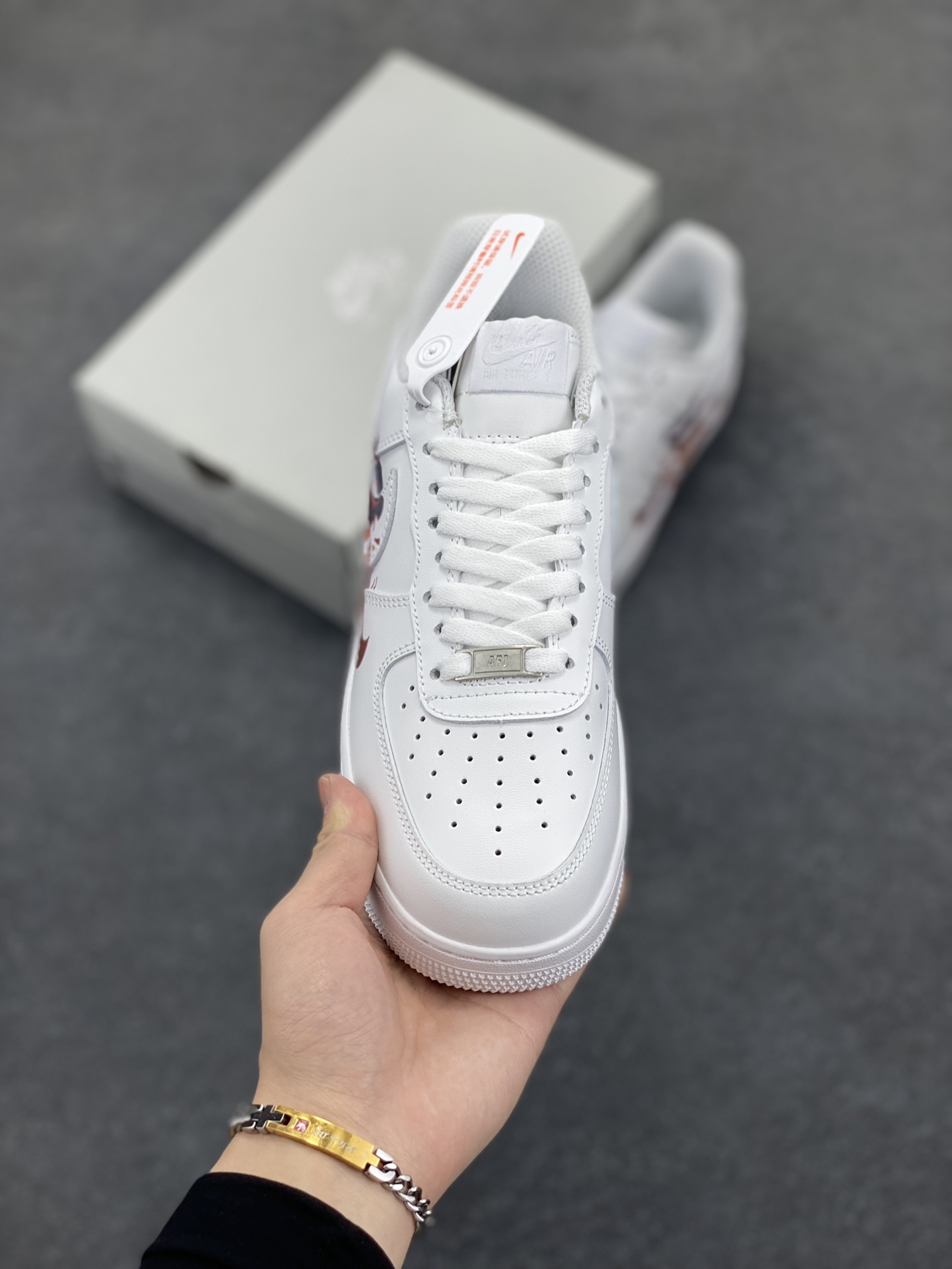 图片[2]-福利特价 Air Force 1 Low 哪吒手绘涂鸦 原楦头原纸板 打造纯正空军版型 #专注外贸渠道 全掌内置蜂窝气垫 #原盒配件 原厂中底钢印、拉帮完美 货号：CW2288-111 尺码：36 36.5 37.5 38 38.5 39 40 40.5 41 42 42.5 43 44 44.5 45-选品中心