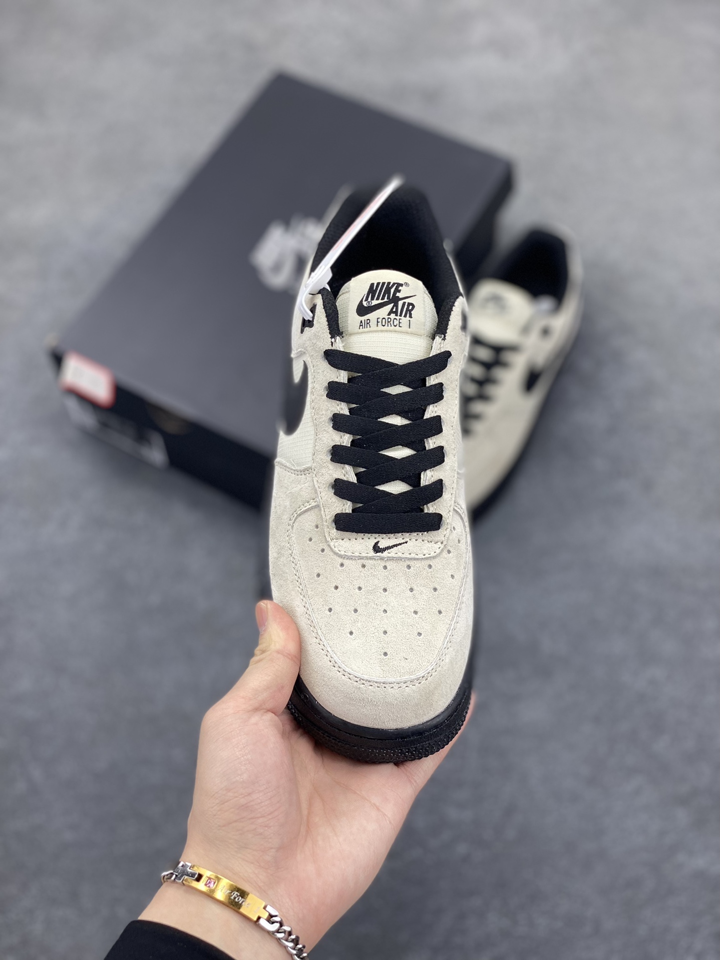 图片[2]-Air Force 1 Low 黑棕 原楦头原纸板 打造纯正空军版型 #专注外贸渠道 全掌内置蜂窝气垫 #原盒配件 原厂中底钢印、拉帮完美 货号：HV6526-200 尺码：39 40 40.5 41 42 42.5 43 44 44.5 45-选品中心