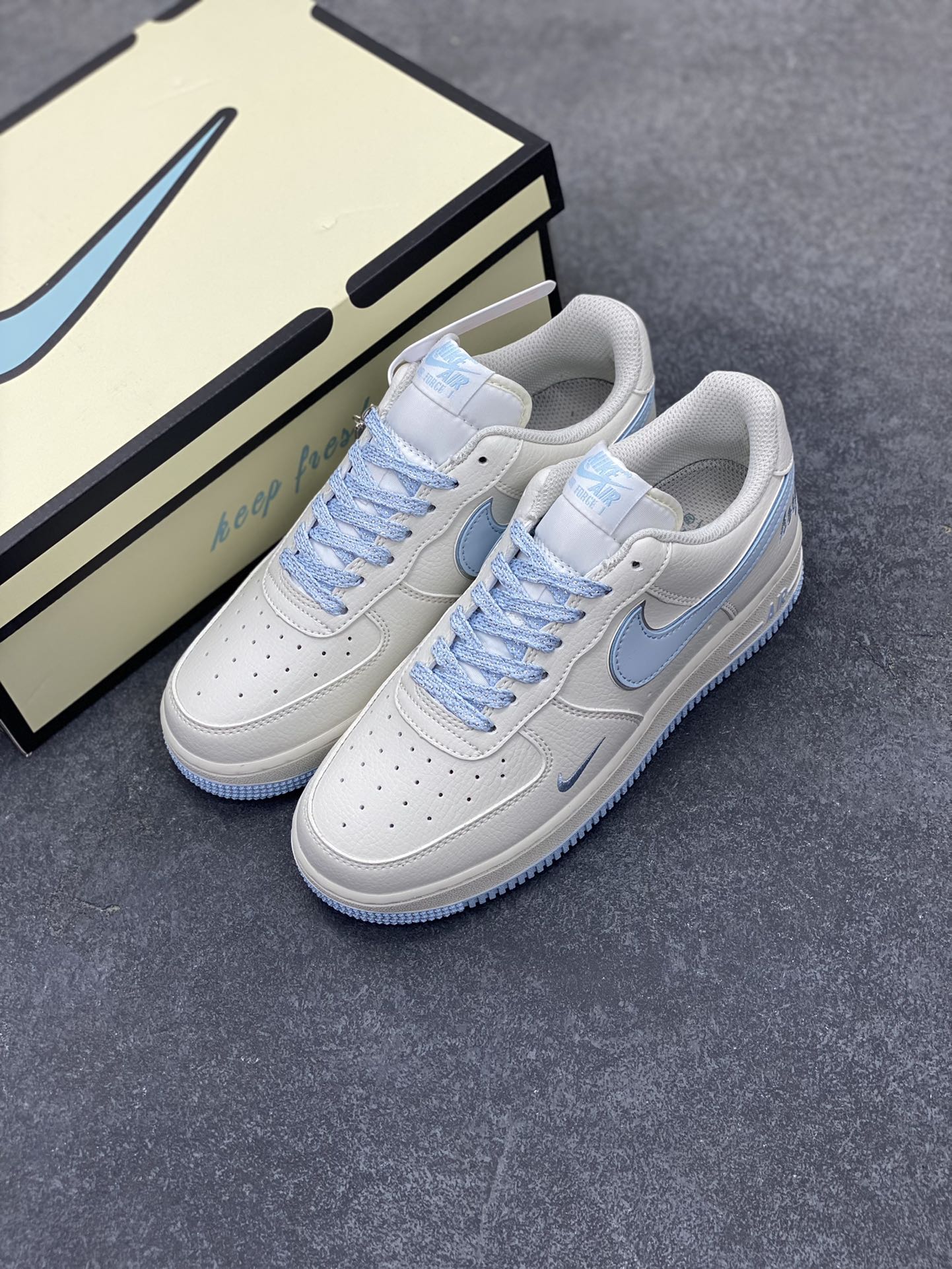 图片[8]-福利特价 Nike Air Force 1 Low \’07 “Keep Fresh”米月兰银 小勾低帮空军一号休闲板鞋 定制皮料 专属鞋盒 原楦原纸板 纯正空军版型 高清洁度 内置全掌气垫 货号：BM1996-099 尺码：36 36.5 37.5 38 38.5 39 40 40.5 41 42 42.5 43 44 44.5 45-选品中心