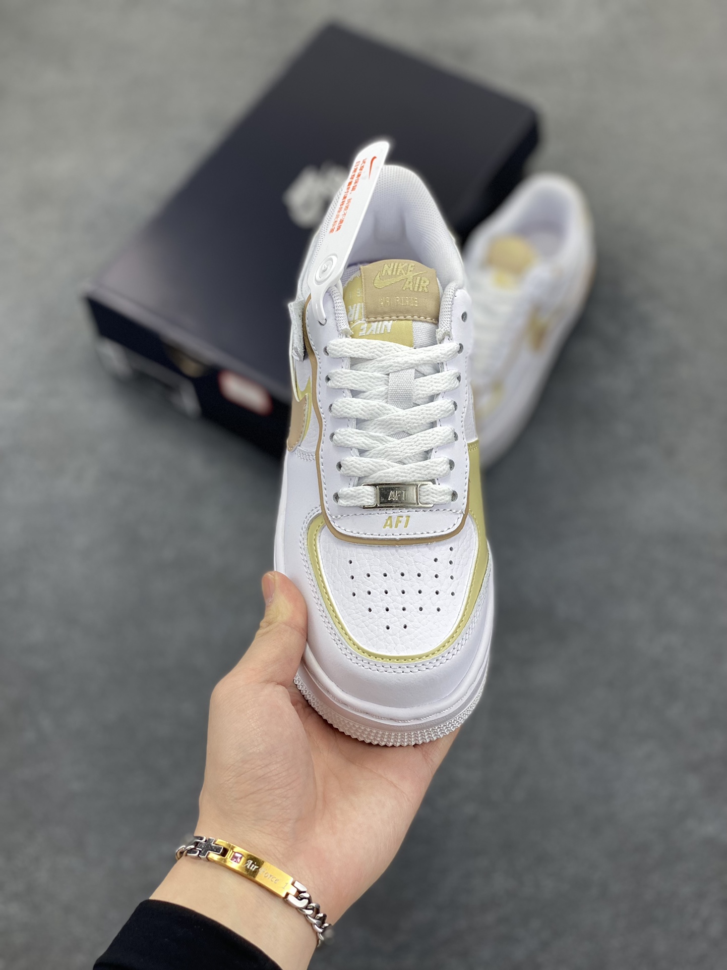 图片[2]-NK Air Force 1 Shadow 轻量增高低帮百搭板鞋\”拼接马卡龙\” 全新少女系解构主义设计双层轻量EVA发泡中底+防滑RB橡胶外圈底鞋底 原楦头原纸板 打造纯正空军版型 专注外贸渠道 全掌内置蜂窝气垫 原盒配件 原厂中底钢印、拉帮完美 货号：DZ1847-111 尺码：35.5 36 36.5 37.5 38 38.5 39 40 40.5 41 42-选品中心