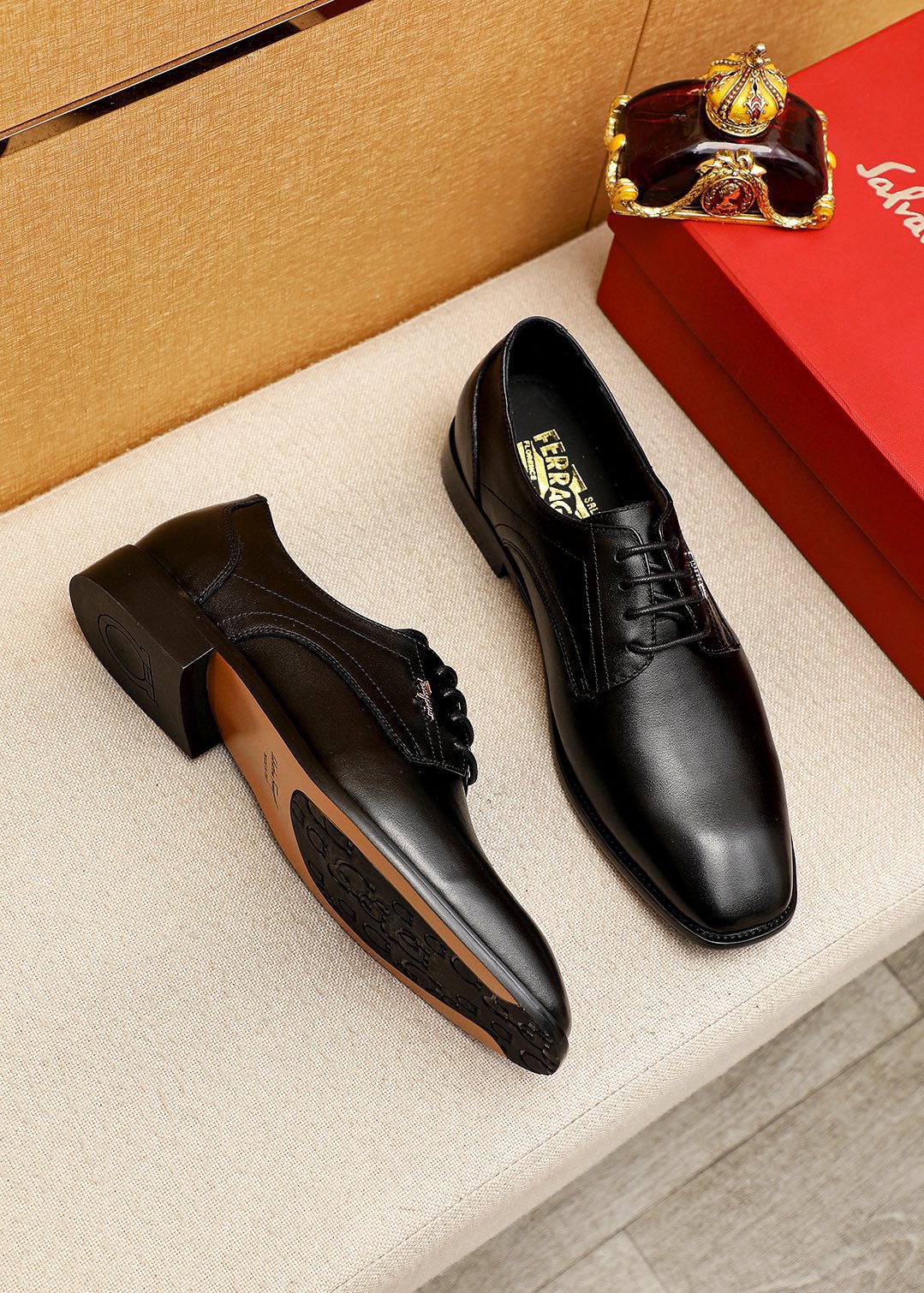 Ferragamo Men's Classic Leather Dress Shoes -Timeless Style & Comfort 3 i1743993617 5304 1