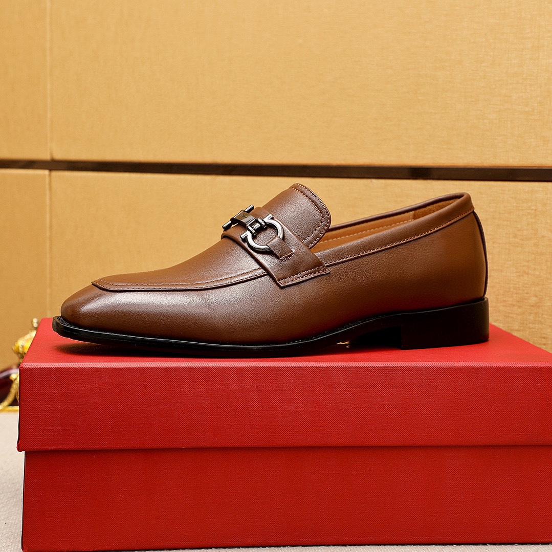 Ferragamo Men's Brown Leather Loafers with Metal Buckle Accent 7 i1743993784 4281 5