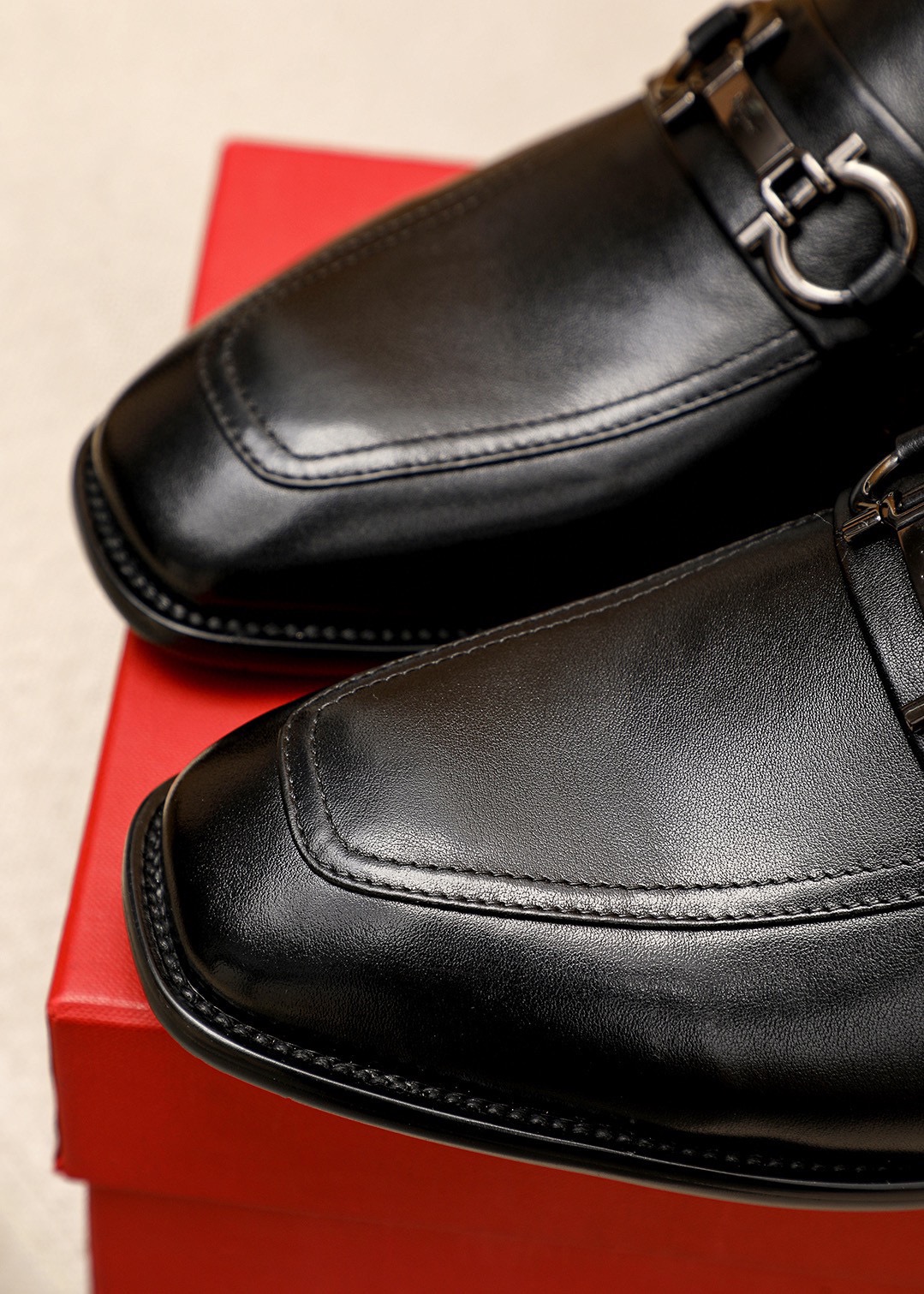 Salvatore Ferragamo Men's Leather Loafers with Buckle Detail - Dress Shoes 7 i1743993815 7319 5