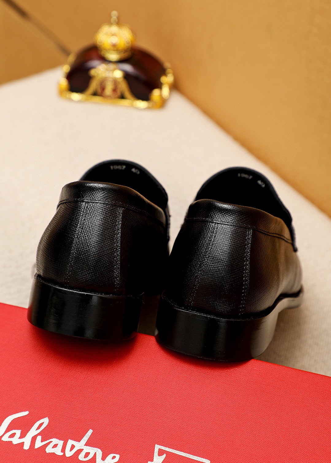 Salvatore Ferragamo Men's Black Leather Loafers with Metal Buckle(Size 38-44) 9 i1743993917 4619 7