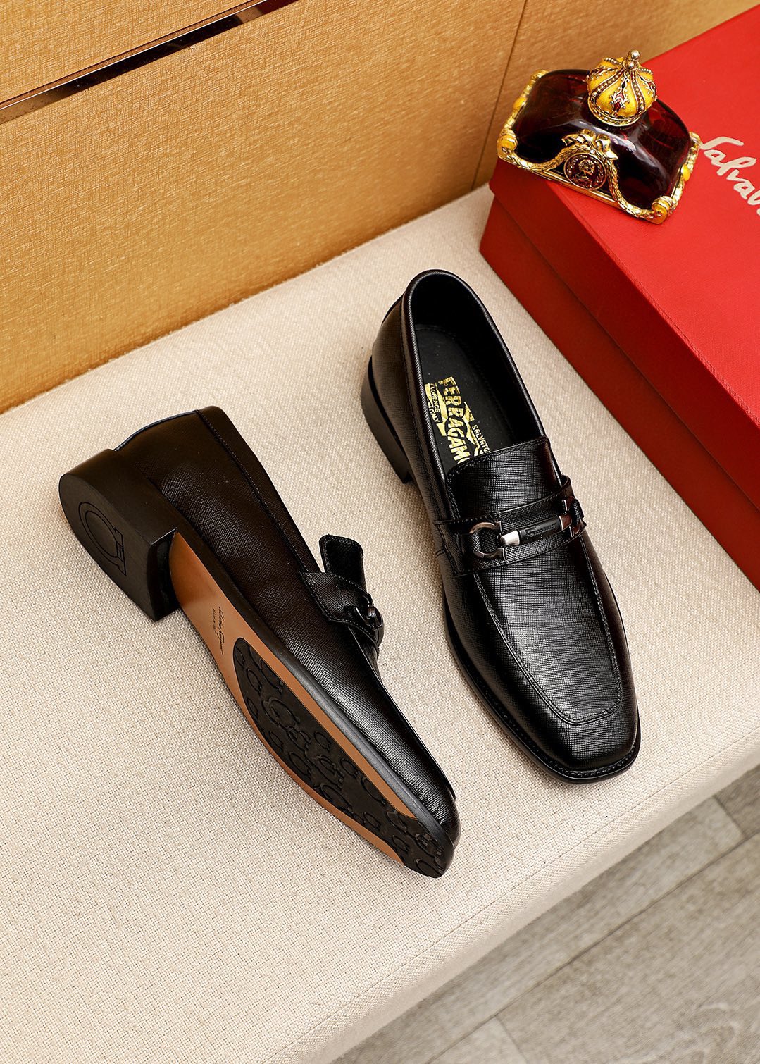 Salvatore Ferragamo Men's Black Leather Loafers with Metal Buckle(Size 38-44) 3 i1743993917 70 1