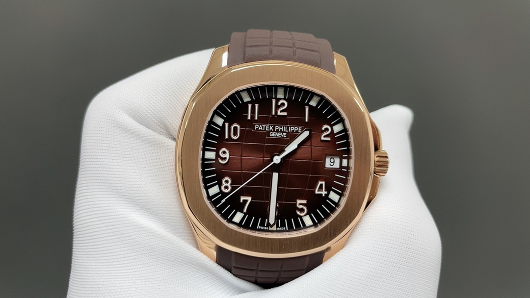 E7 Factory🌐“最强手雷” PP 百达翡丽AQUANAUT系列 DG1 手雷系列 男士机械腕表,5167A/5168G/5167R系列腕表——E7厂顶级高端牌腕表,顶级做工 全新工艺手工镶钻 尺寸男女可通用款 pp家族的手雷腕表!永看不腻百达.手雷”全网最佳解毒方案,全新版本。
1⃣️搭配定制版机Cal.324一体机自动上链机芯,机芯摆轮与原装相同位置!
2⃣️直径40MM!超薄厚度8.4mm
3⃣️316L精钢壳套!
3⃣️蓝宝石水晶玻璃镜面!匠心力作 全网体验最佳的百达.精致之作,尽享奢华,您值得拥有🌐