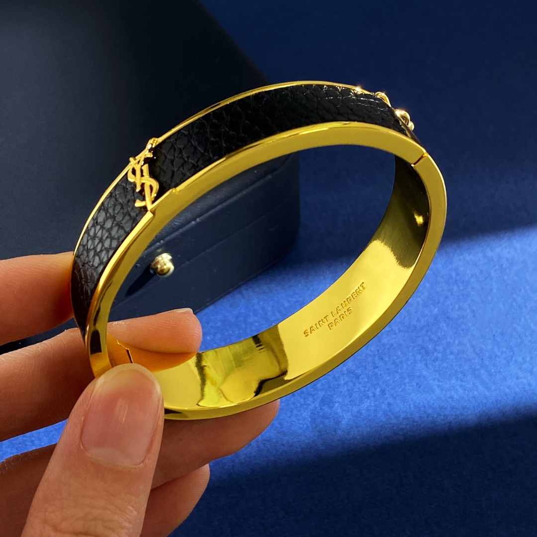 YSL St. Roland Wood and PU Leather Bracelet: Brass, Gold, 6cm x 4.7cm, 35.84g - 图片 6