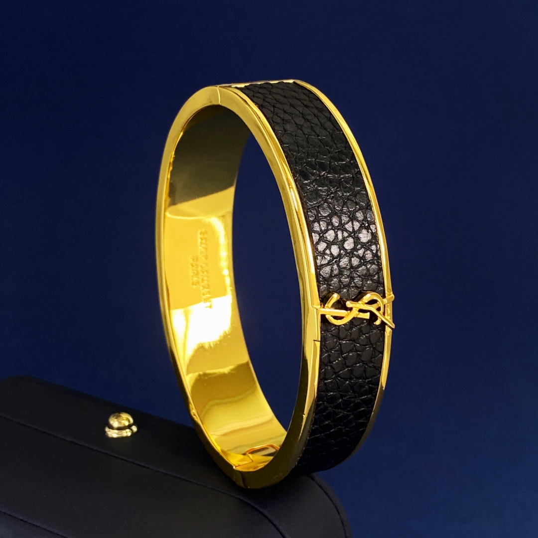 YSL St. Roland Wood and PU Leather Bracelet: Brass, Gold, 6cm x 4.7cm, 35.84g - 图片 3