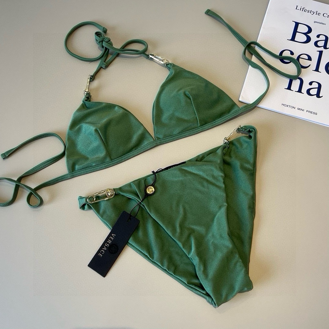。
范思哲官方新款泳衣比基尼👙，高端定制，S M L XL