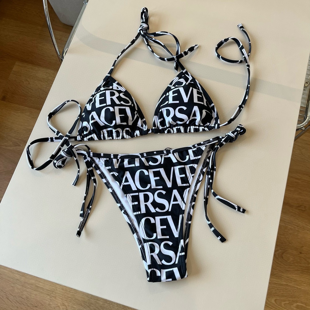 。
范思哲官方新款泳衣比基尼👙，高端定制，S M L XL