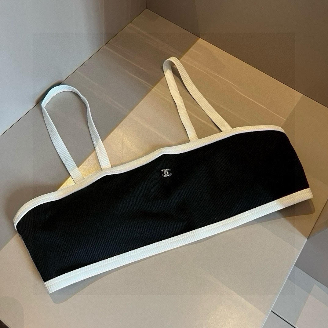。

Chanel香奈儿中古针织比基尼👙，分体泳衣，S M L XL