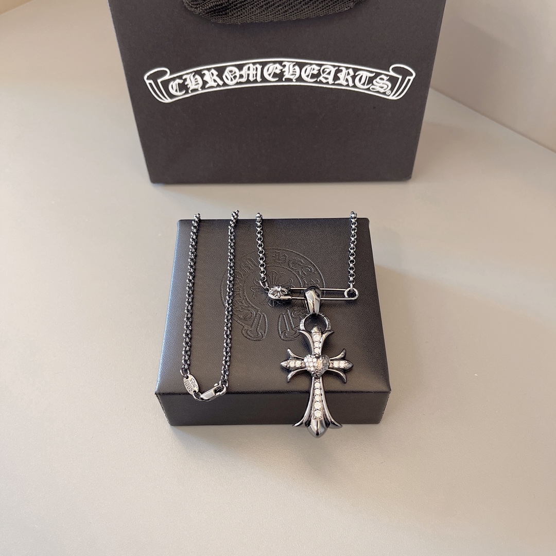 NO:109360,chklaula inlaid with white diamond double cross pin black gun necklace female retro black punk silver male and female necklace, jewelry boutique, necklace19860909ch克啰伈镶白钻双十字架别针黑枪项链女复古黑色朋克泰银男女项链,饰品精品,necklace,Jewelry