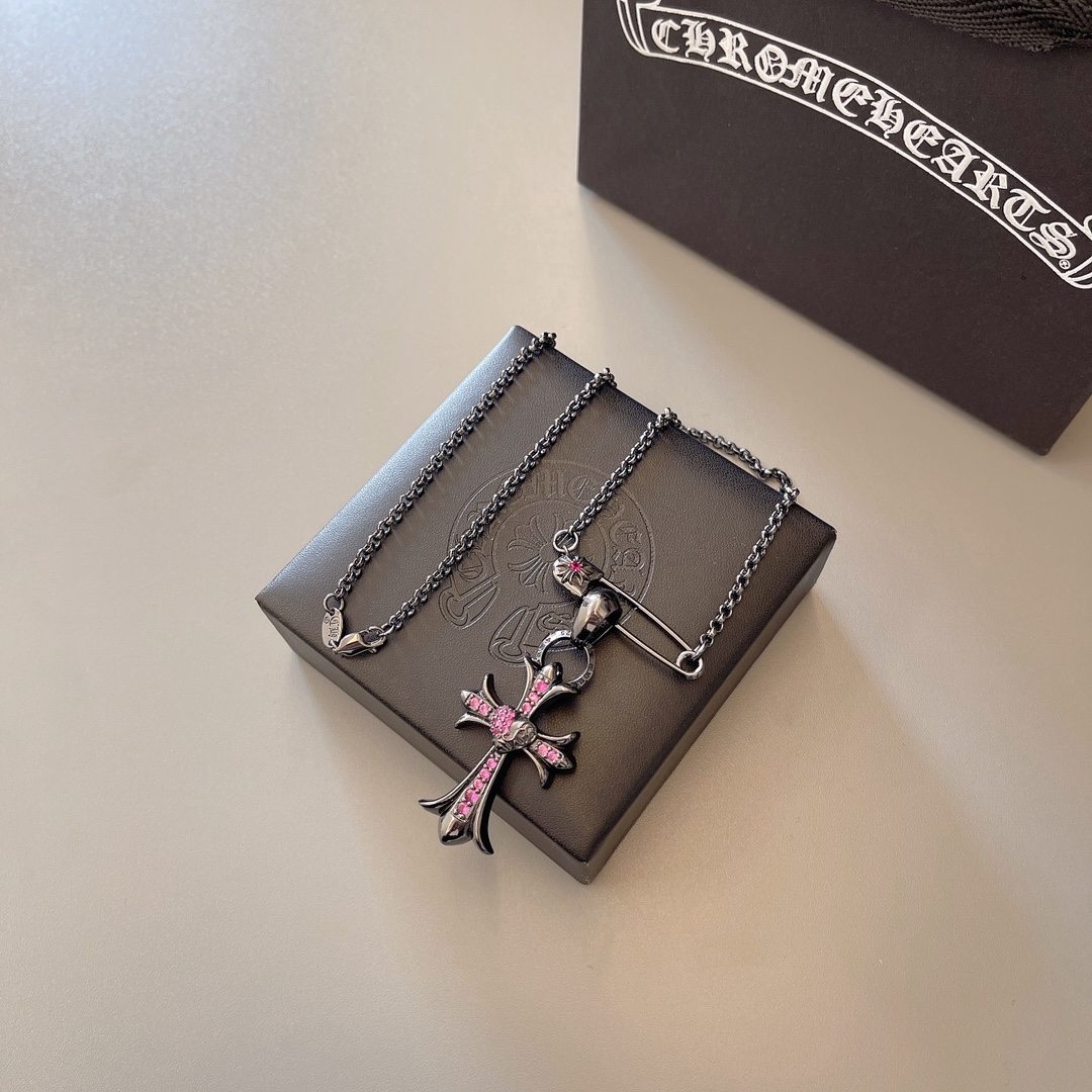 NO:109371,chklaula inlaid with pink diamond cross pin black gun necklace female retro black punk silver male and female necklace, jewelry boutique, necklace19860909ch克啰伈镶粉钻十字架别针黑枪项链女复古黑色朋克泰银男女项链,饰品精品,necklace,Jewelry