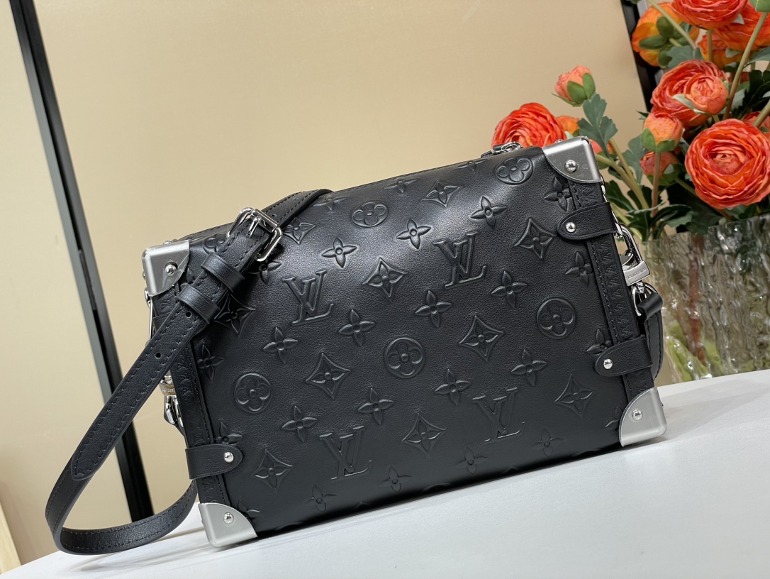 Louis Vuitton Monogram Bold 手袋lv,包 3