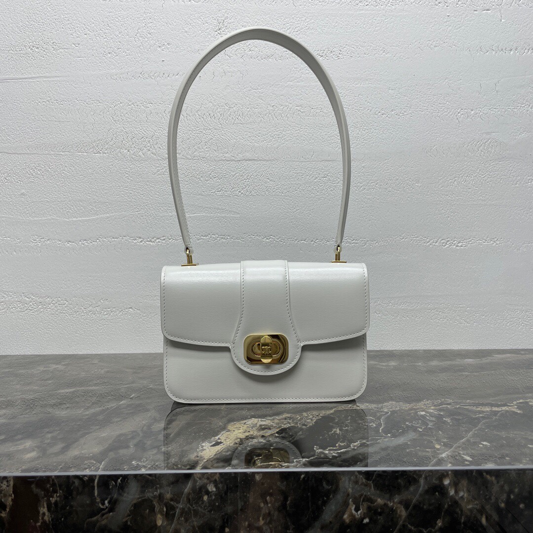 （赛琳）💕春日通勤新宠	最新款JOSEPHINE白色腋下包❤春天...