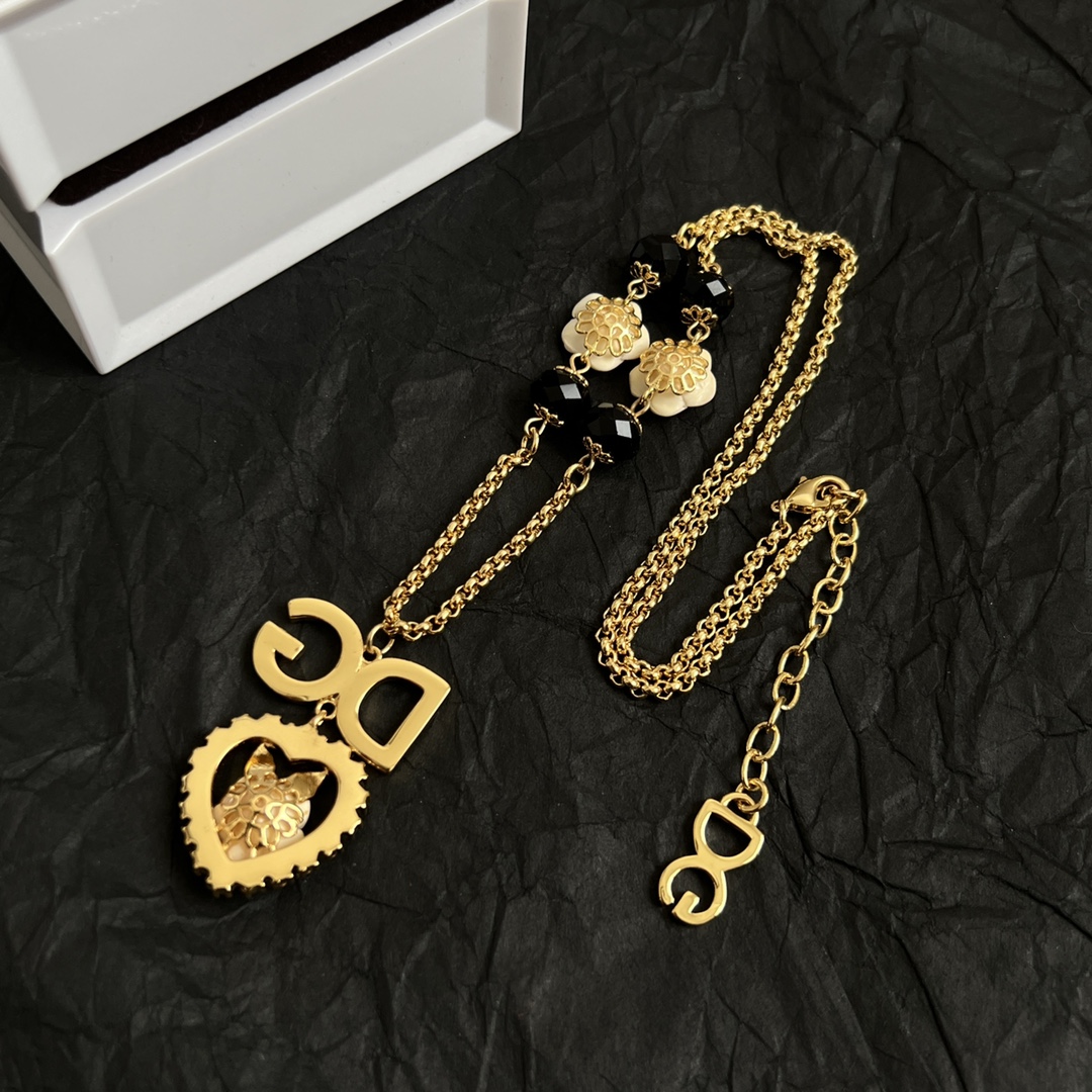 ¥380 Dolce & Gabbana, Douga Banner, DG letter show necklace! Decoration, brass, complexity - 图片 6
