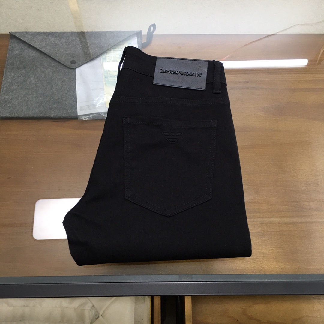 NO:505380,New product [Aman...i] 2025 spring and summer new style new men's jeans!  Trade-level OEM products are extremely rare. The exquisite and exquisite production process has reached the ultimate effect. Classic styles, original color cotton materials, and classic plain woven twill denim surfaces are woven by old-fashioned woven technology. They are soft, delicate, comfortable and breathable, and the original hardware accessories are washed with first-class texture!  Size 29-38,3537, jeans,alexander wang19860909新品【Aman...i】 2025春夏新款 新款男士牛仔裤！ 贸易级别的代工品,数量极其稀少.精良精细的制作工艺程度已经达到极致效果.经典绝伦的款式,原色棉料,经典的平织斜纹牛仔布面经由老式梭织工艺机织.柔软细腻舒适透气,原版五金配件水洗,质感一流！尺码29-38,3537,,jeans,alexander wang,Men's clothing