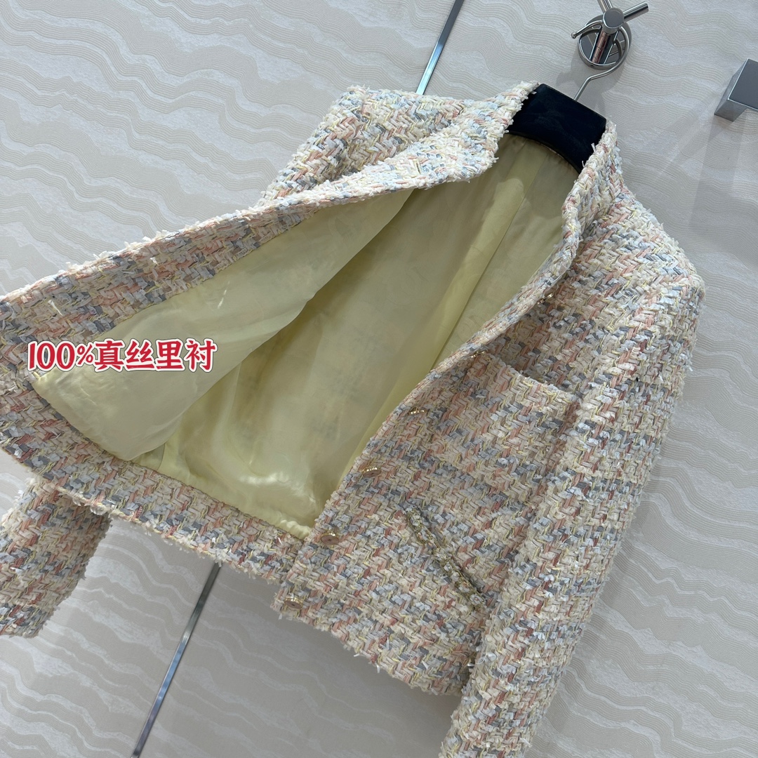 独家首发❤️高端原单品质❤️100%真丝里布！
coco女孩白月光外套！本季最佳必入绝绝子！定制特种纱奶