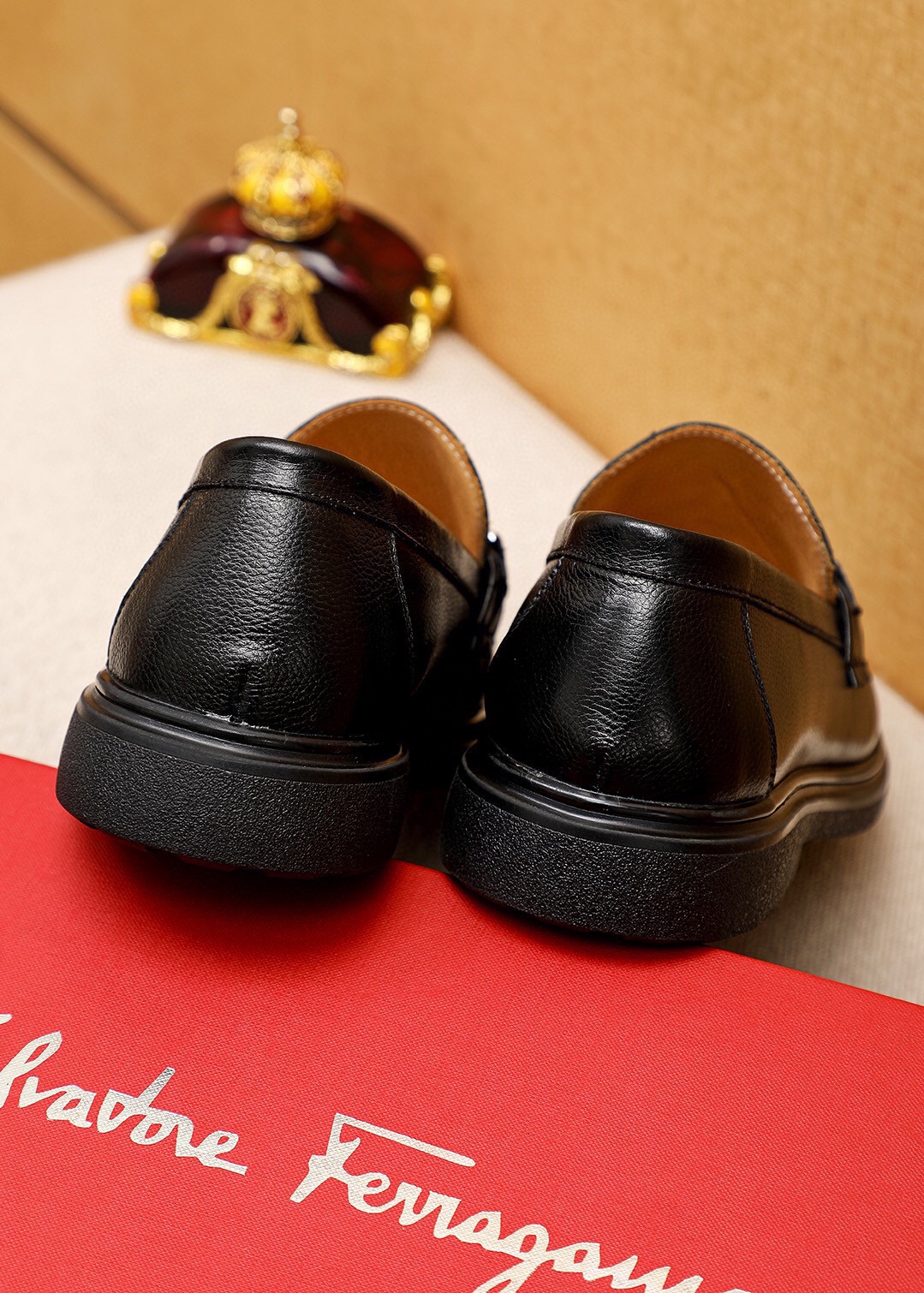 Salvatore Ferragamo Men's Black Leather Loafers with Iconic Buckle 9 i1744083974 2081 7