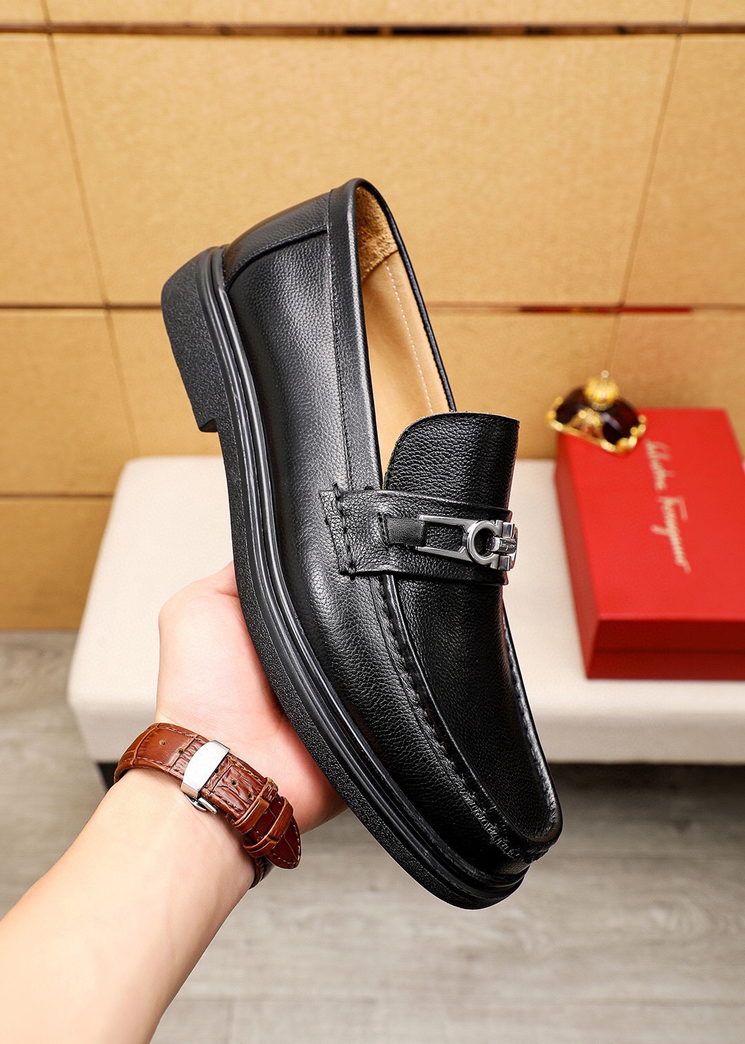 Salvatore Ferragamo Men's Black Leather Loafers with Iconic Buckle 6 i1744083974 4182 4