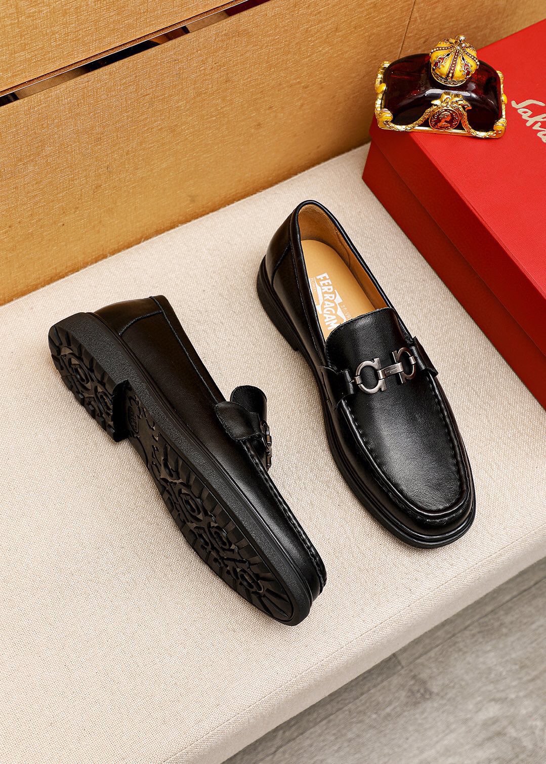 Salvatore Ferragamo Men's Black Leather Loafers with Buckle Detail, Sizes 38-44 4 i1744084017 9058 2