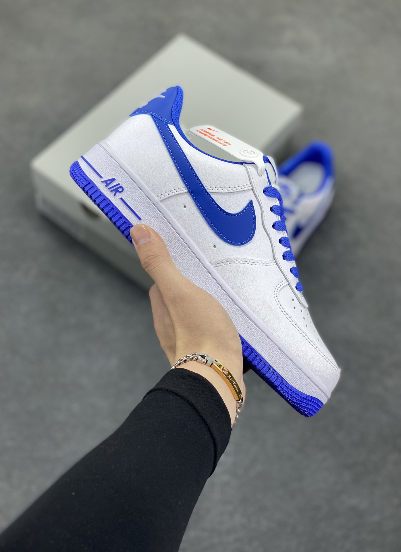 福利特价 Nike Air Force 1 Low 白宝蓝 原楦头原纸板 打造纯正空军版型 专注外贸渠道 全掌内置蜂窝气垫 原盒配件 原厂中底钢印、拉帮完美 货号:DH7561-104 尺码:36 36.5 37.5 38 38.5 39 40 40.5 41 42 42.5 43 44 44.5 45-选品中心