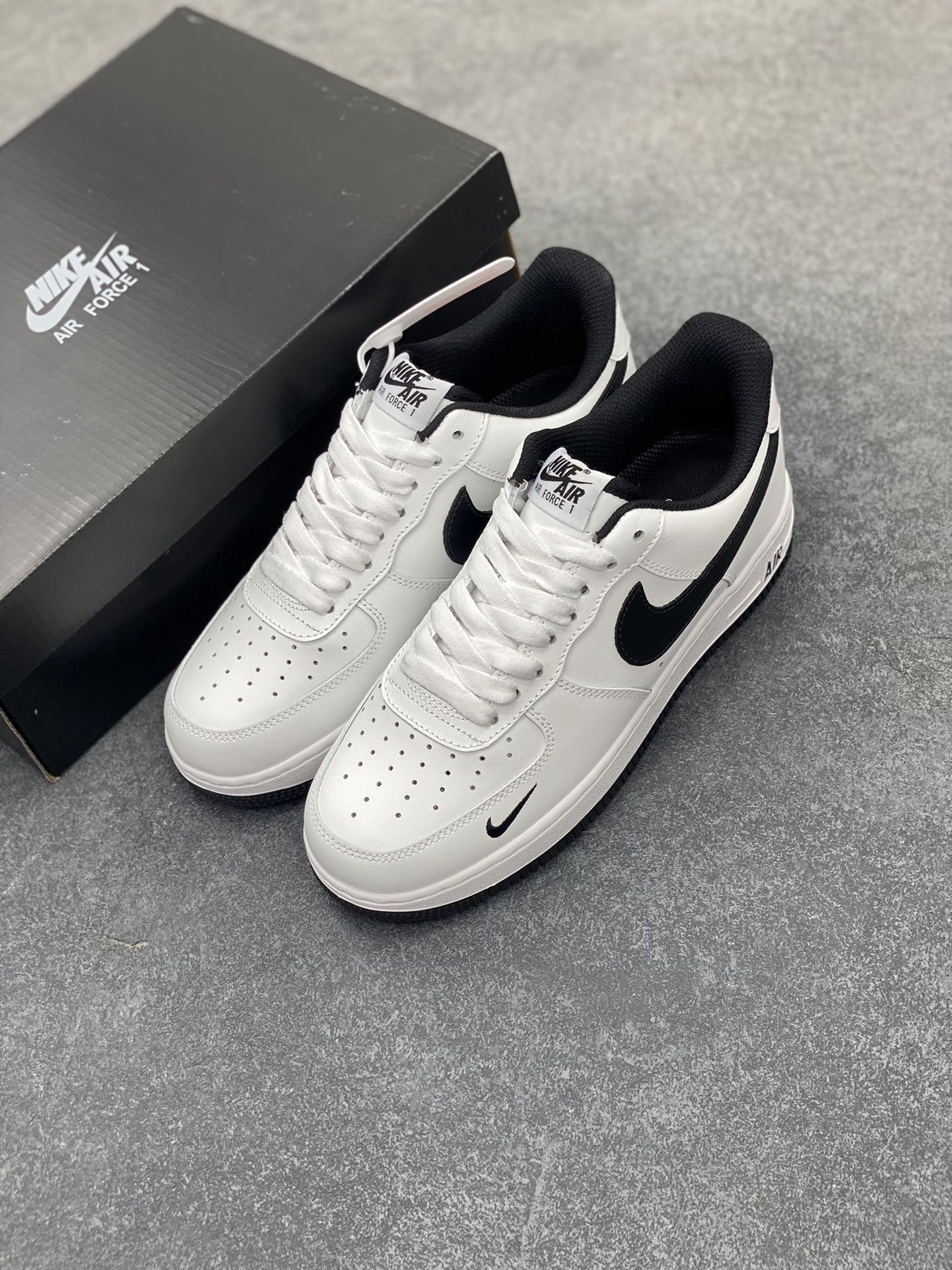 图片[8]-Nike Air Force 1 Low 07 白黑小勾 原楦头原纸板 打造纯正低帮空军版型 专注外贸渠道 全掌内置蜂窝气垫 原盒配件 原厂中底钢印、拉帮完美 货号：315122-103 尺码：36 36.5 37.5 38 38.5 39 40 40.5 41 42 42.5 43 44 44.5 45-选品中心