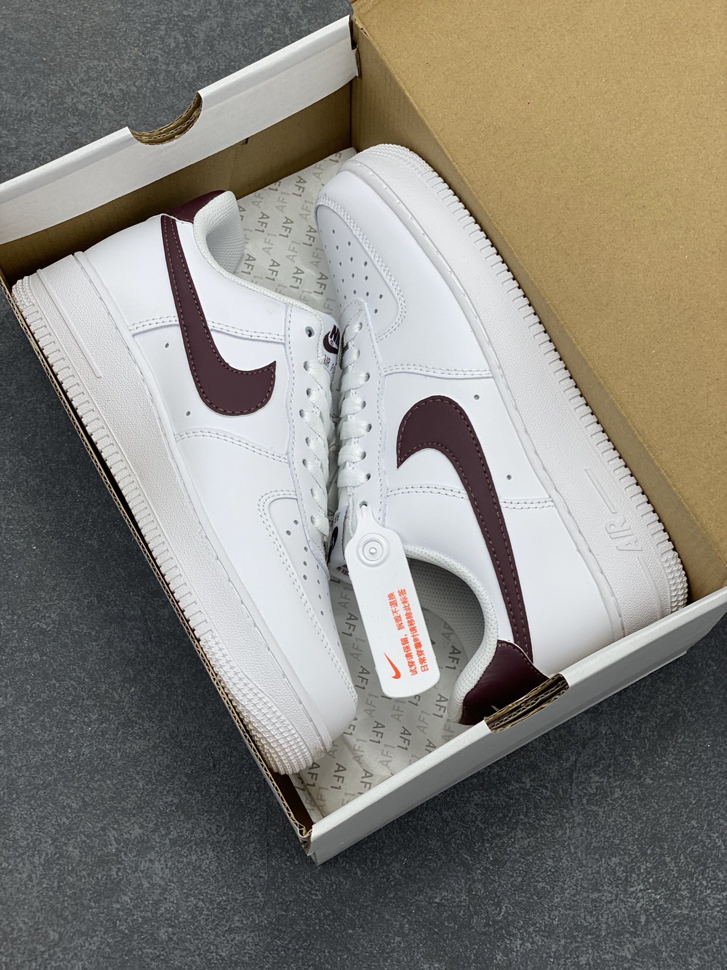 图片[9]-NK Air Force 1 空军一号 白酒红 原楦头原纸板 打造纯正空军版型#专注外贸渠道 全掌内置蜂窝气垫 #原盒配件 原厂中底钢印、拉帮完美 货号：FJ4146-112 尺码：36 36.5 37.5 38 38.5 39 40 40.5 41 42 42.5 43 44 44.5 45-选品中心