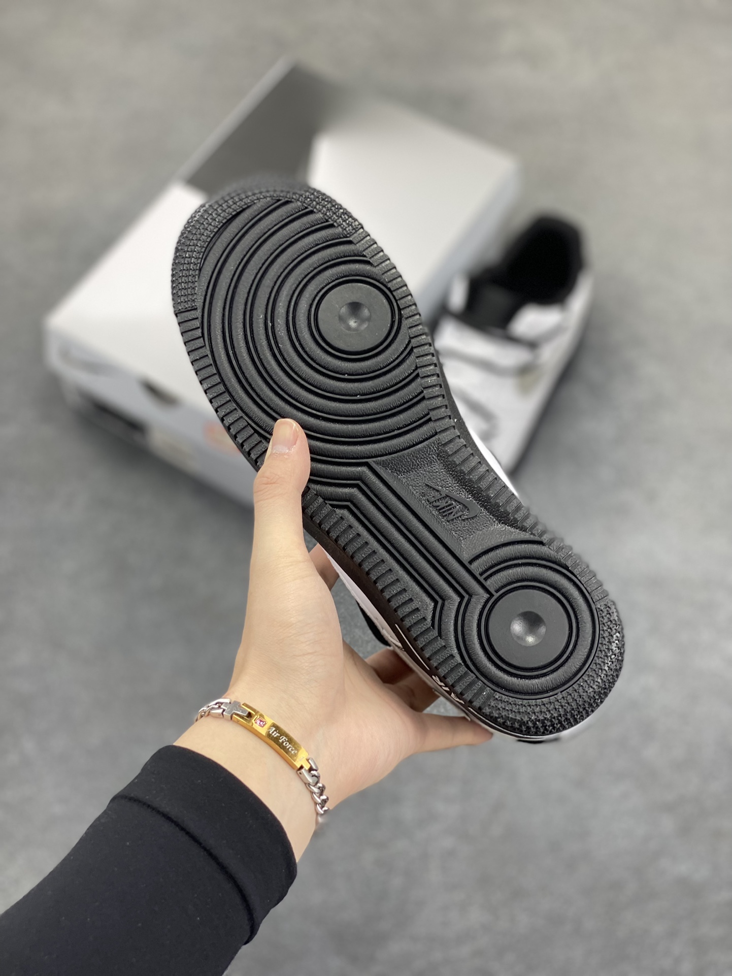 图片[5]-Nike Air Force 1 Low’07 破斧沉舟 空军一号绑带低帮休闲板鞋 定制皮料 定制鞋盒 配件齐全 原楦原纸板 纯正空军版型 内置全掌气垫 货号：ZH0316-066 尺码：36 36.5 37.5 38 38.5 39 40 40.5 41 42 42.5 43 44 44.5 45-选品中心